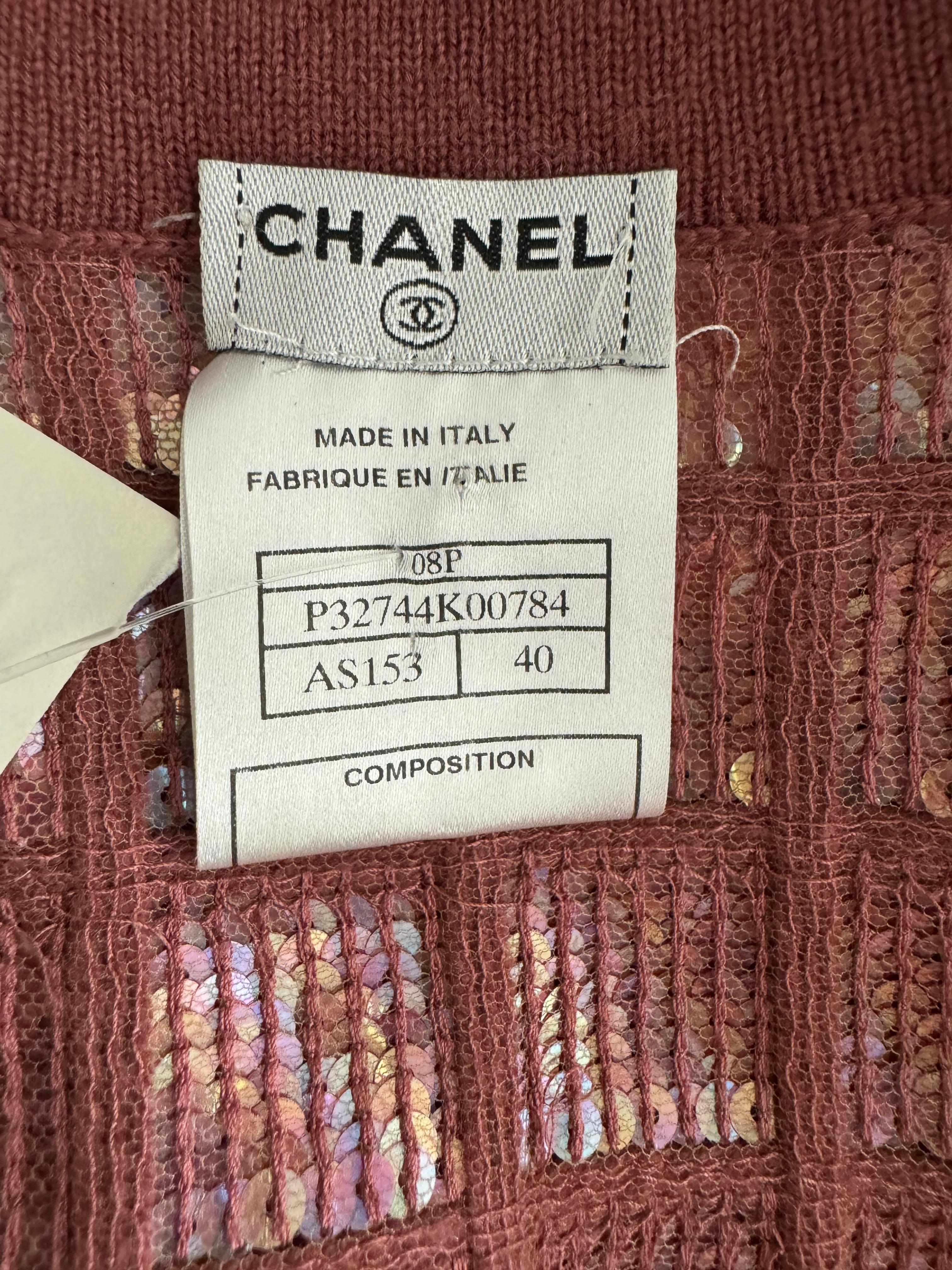 Cardigan en cachemire orné de paillettes mauves Chanel printemps 2008 - Taille 40 en vente 9