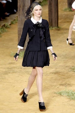 Chanel Spring 2010 Pastoral Black Trench CC Gripoix Buttons 34 FR