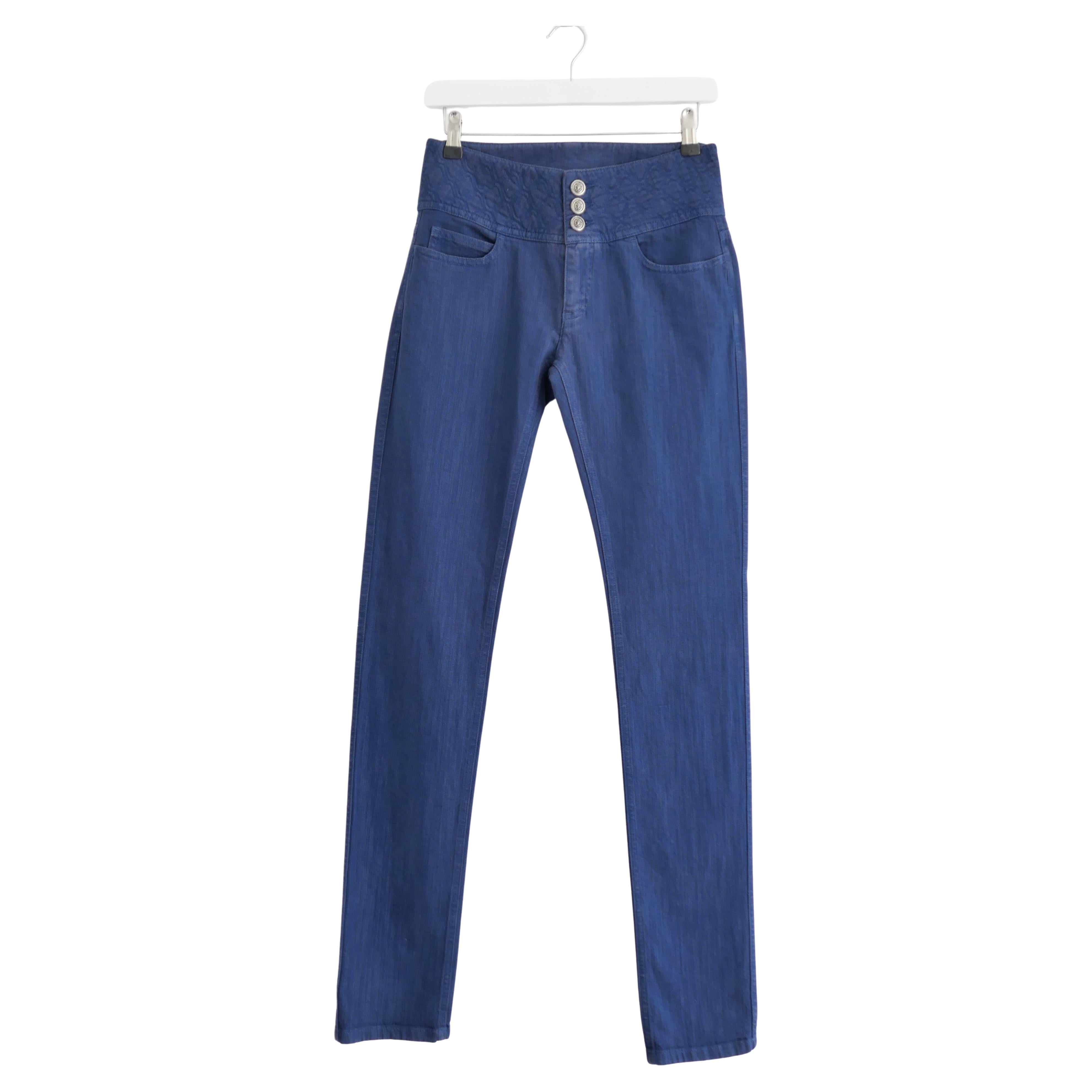 Jeans Chanel primavera 2010 con vita trapuntata