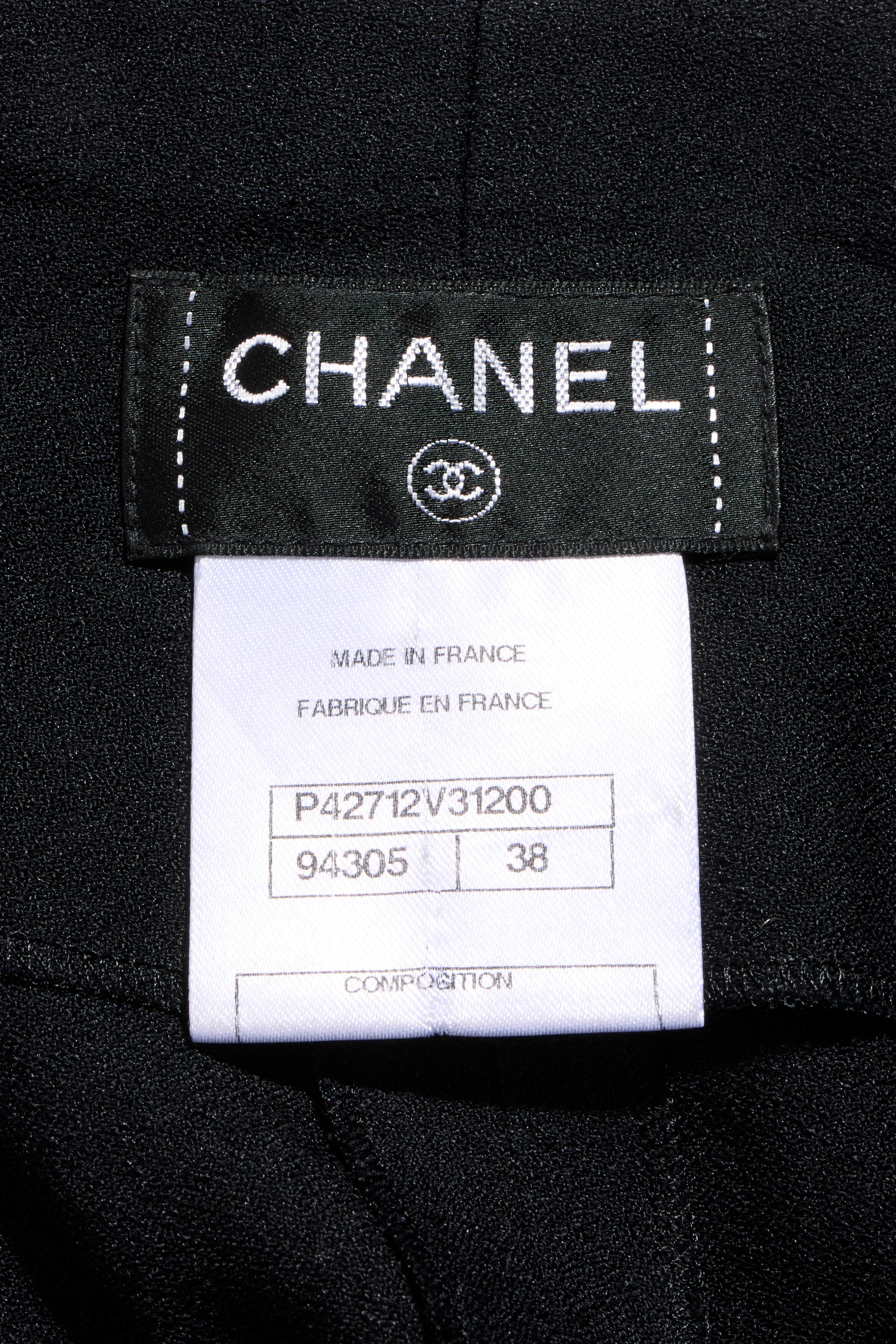 Chanel Primavera 2012 Pantaloncini a pieghe in seta nera FR 38 (US 6) in vendita 2