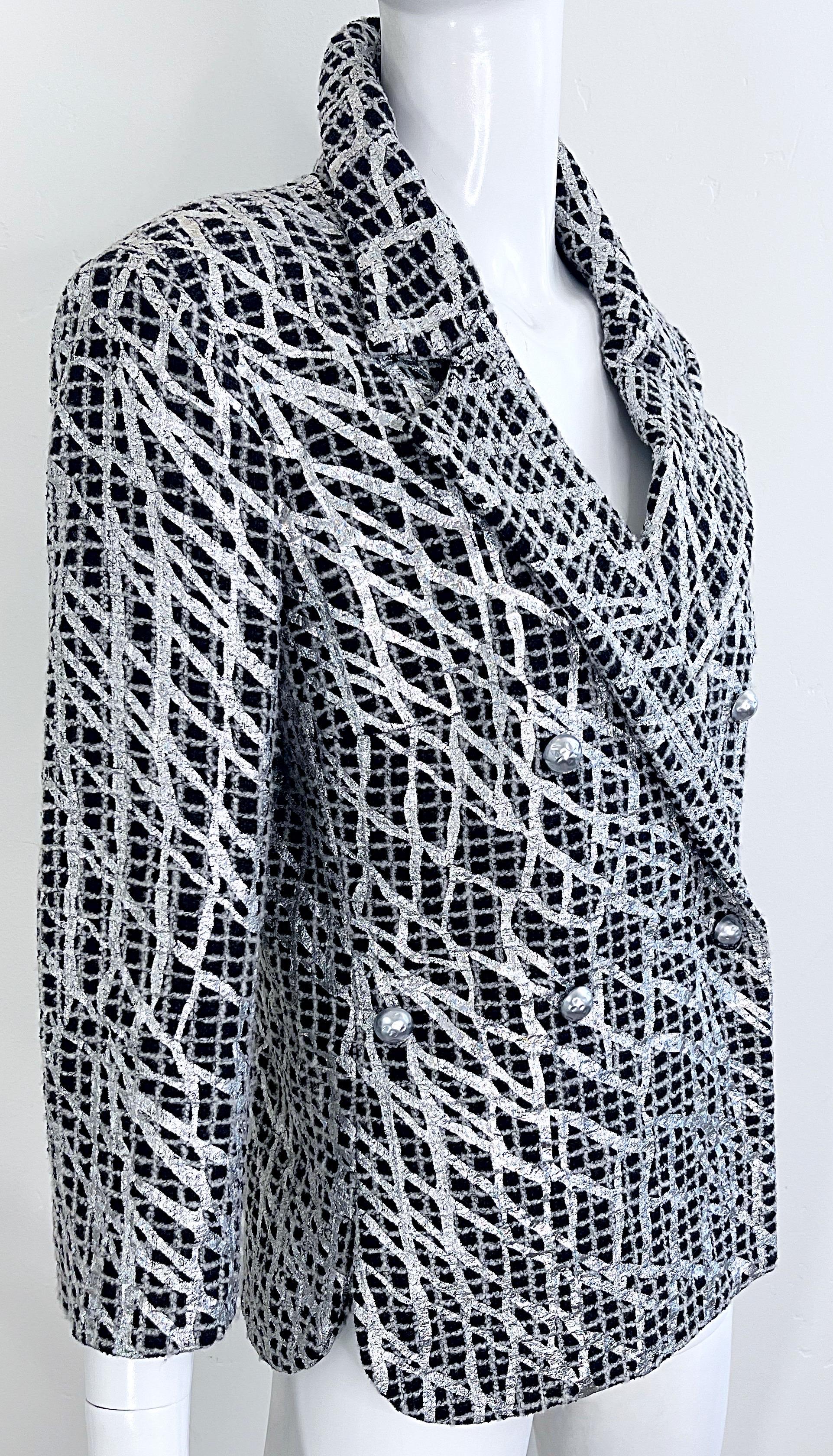 Chanel Spring 2012 Karl Lagerfeld Black White Silver Size 44 Hand Painted Blazer For Sale 5
