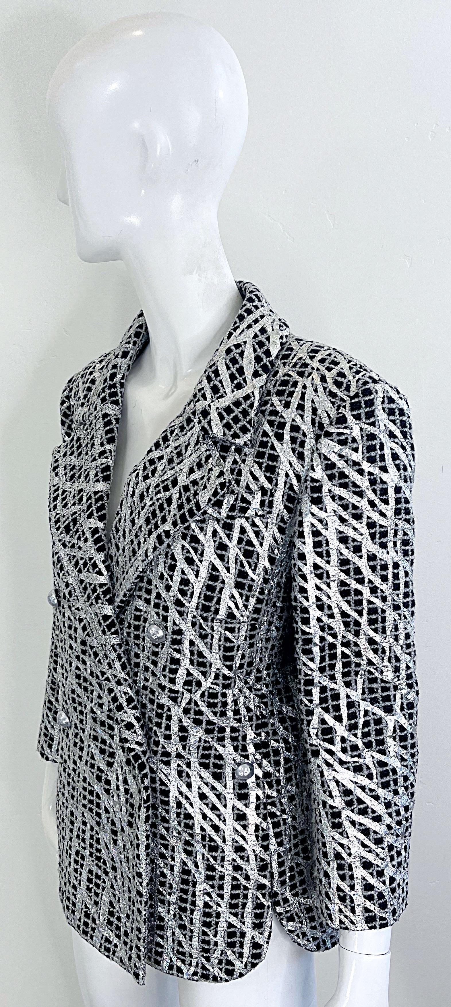 Chanel Spring 2012 Karl Lagerfeld Black White Silver Size 44 Hand Painted Blazer For Sale 7
