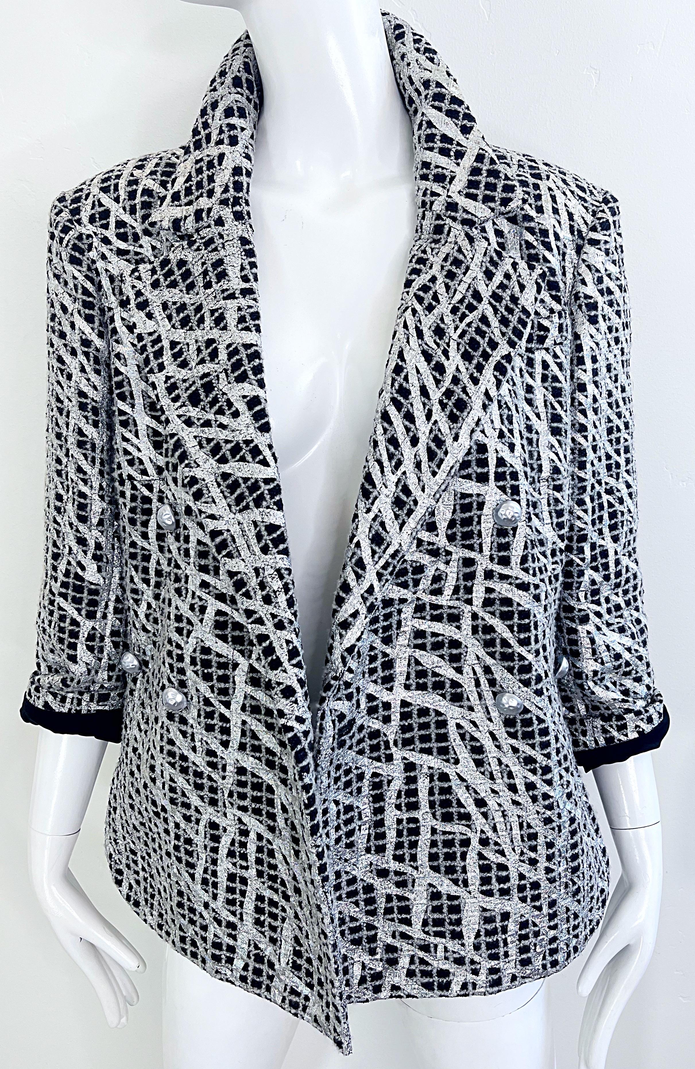 Chanel Spring 2012 Karl Lagerfeld Black White Silver Size 44 Hand Painted Blazer For Sale 8