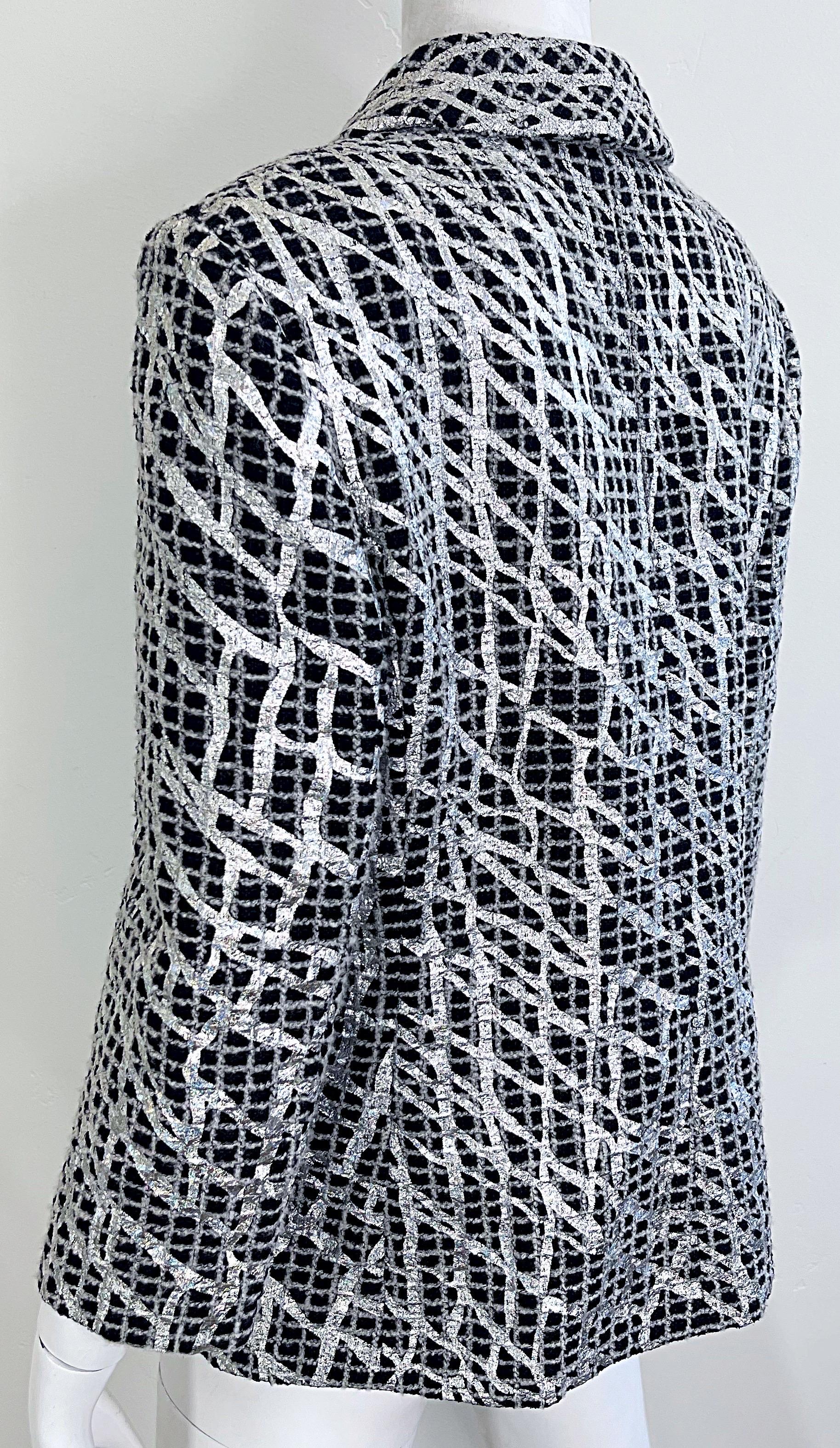 Chanel Spring 2012 Karl Lagerfeld Black White Silver Size 44 Hand Painted Blazer For Sale 9