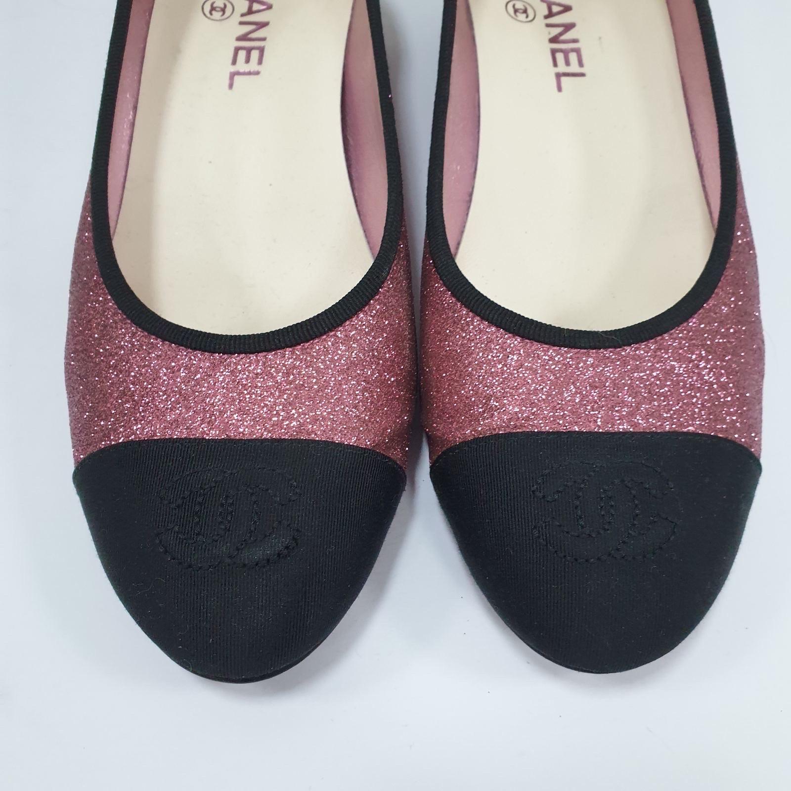 Sz.38.5
Very good condition.
No box. No dust bag.