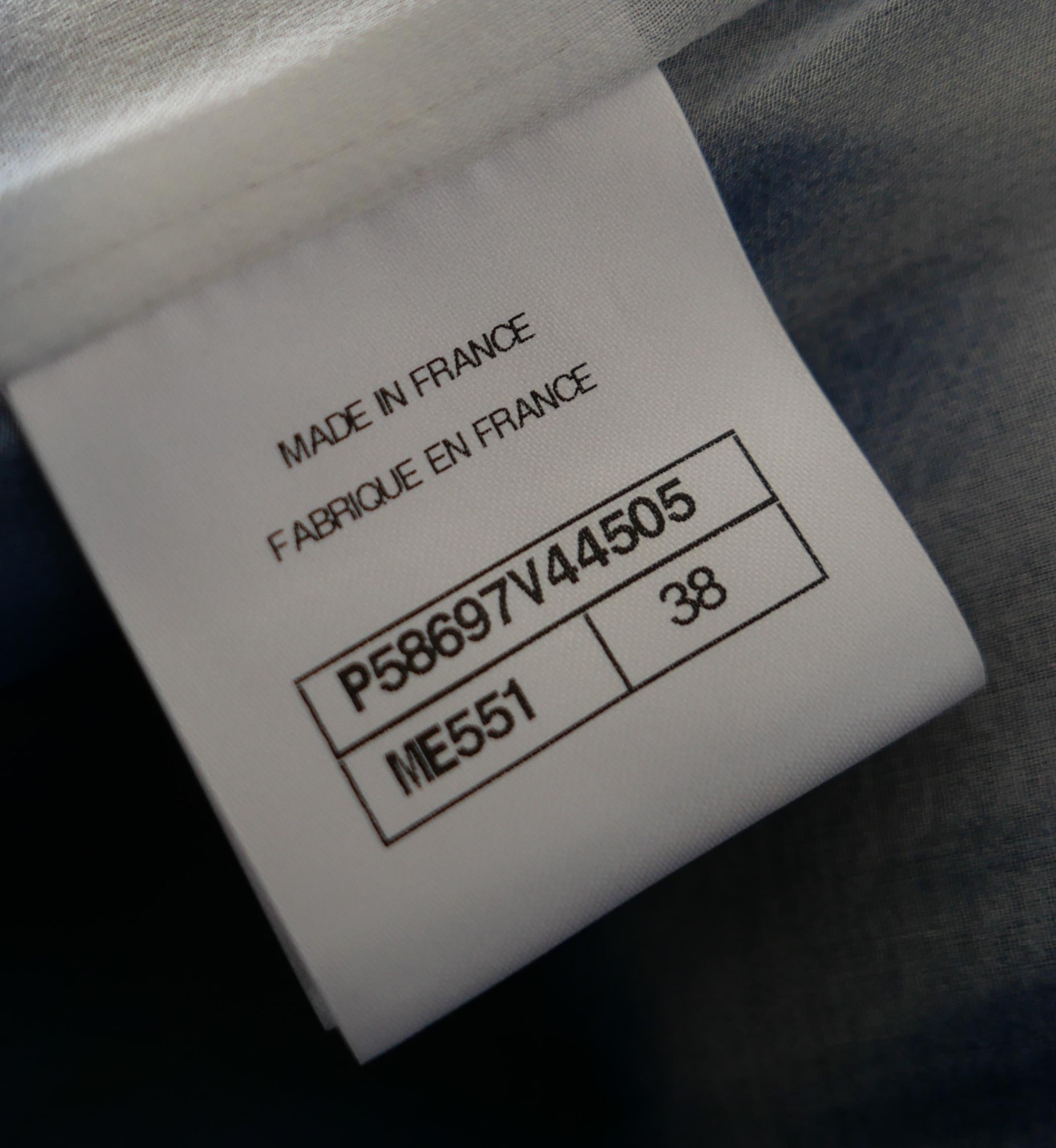 Chanel Spring 2018 - Mini robe en soie frangée imprimée ciel en vente 6