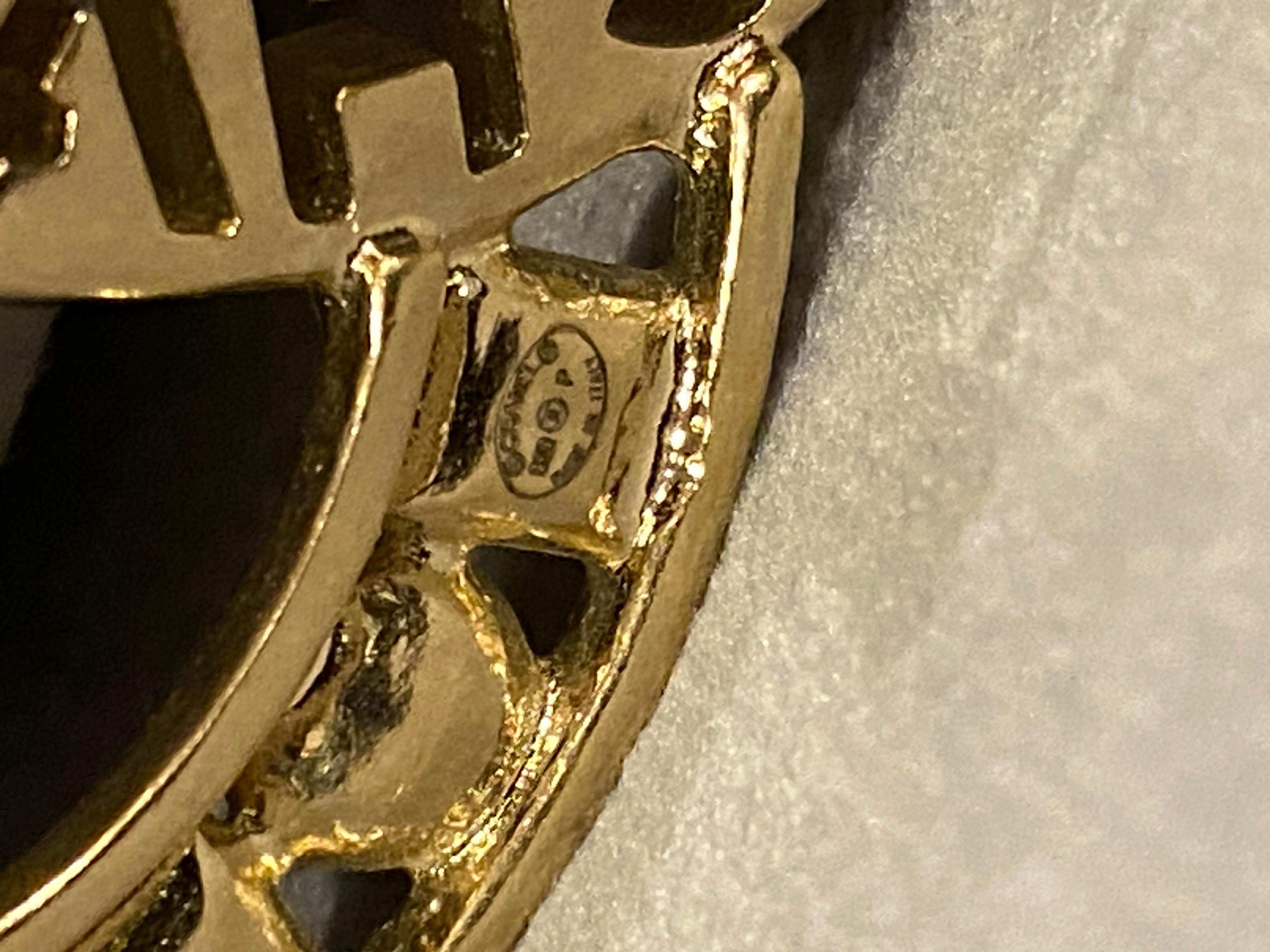Chanel Frühjahr 2020 Kollektion Gold CC Logo Gripoix & Perlen Brosche im Angebot 6