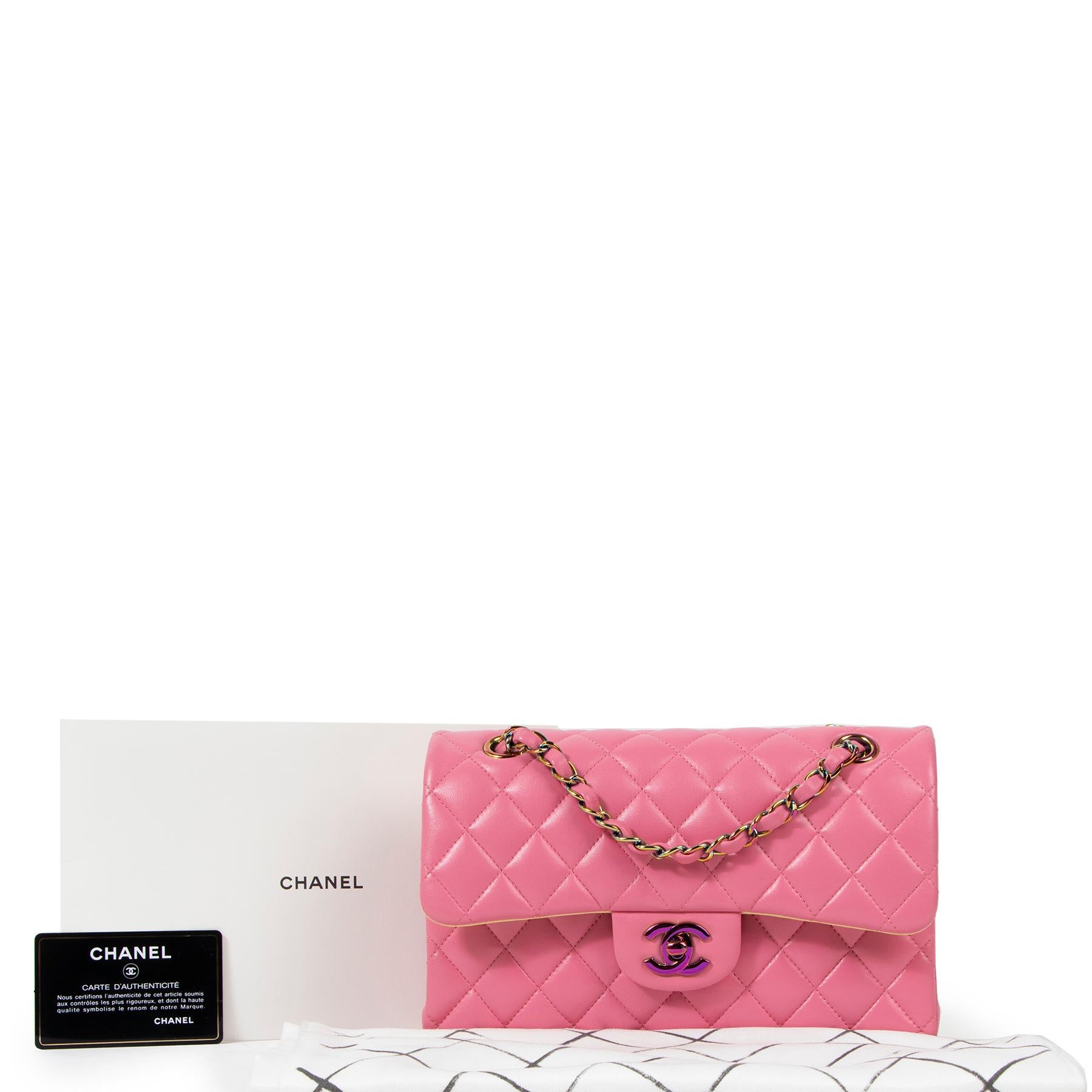 Chanel Spring 2021 Pink Small Rainbow Classic Flap Bag

The iconic Chanel Classic Flap Bag is totally reimagined, this Rainbow edition Classic Flap Bag has the unique metal hardware: it’s beautified in rainbow hologram shade that shines and