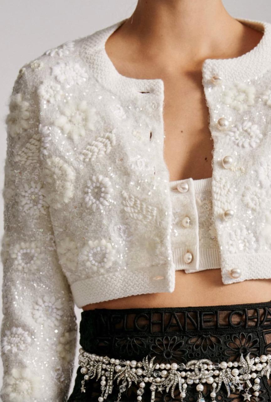 Chanel Spring 2021 White Embellished CC Pearl Cashmere 21P Crop Top 5