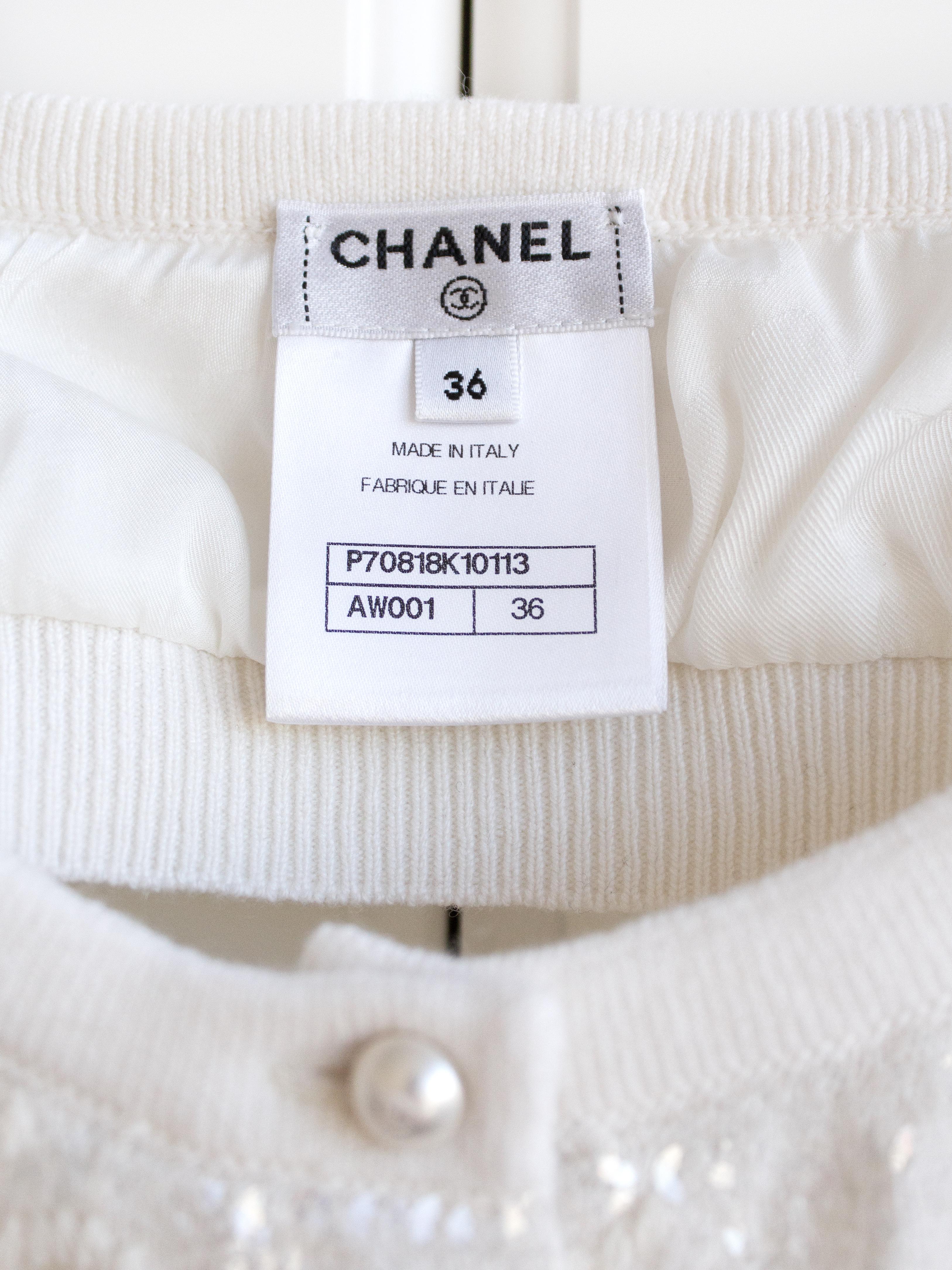 Chanel Spring 2021 White Embellished CC Pearl Cashmere 21P Crop Top 2