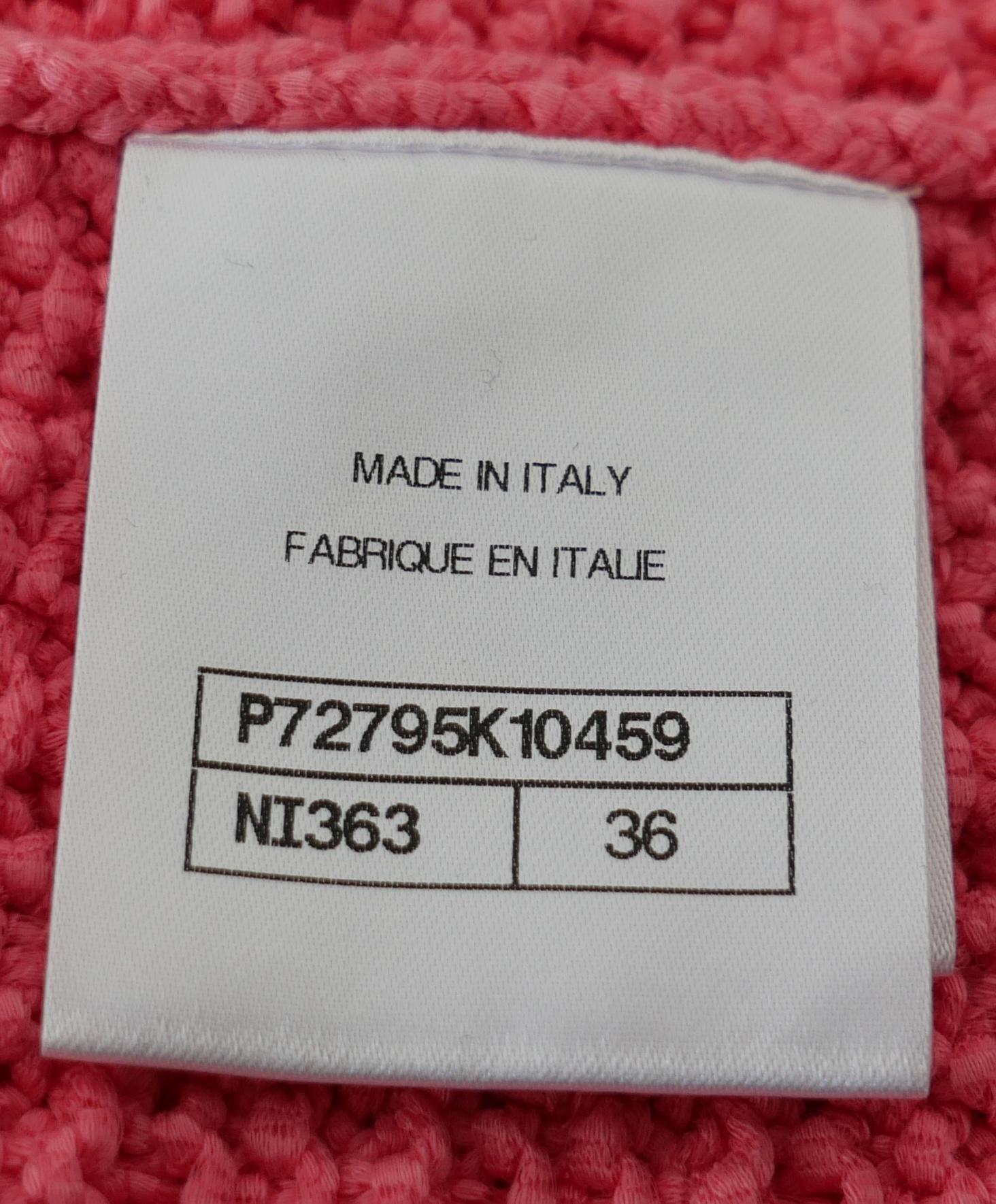 Chanel primavera 22S Giacca senza maniche in maglia rosa corallo in vendita 3