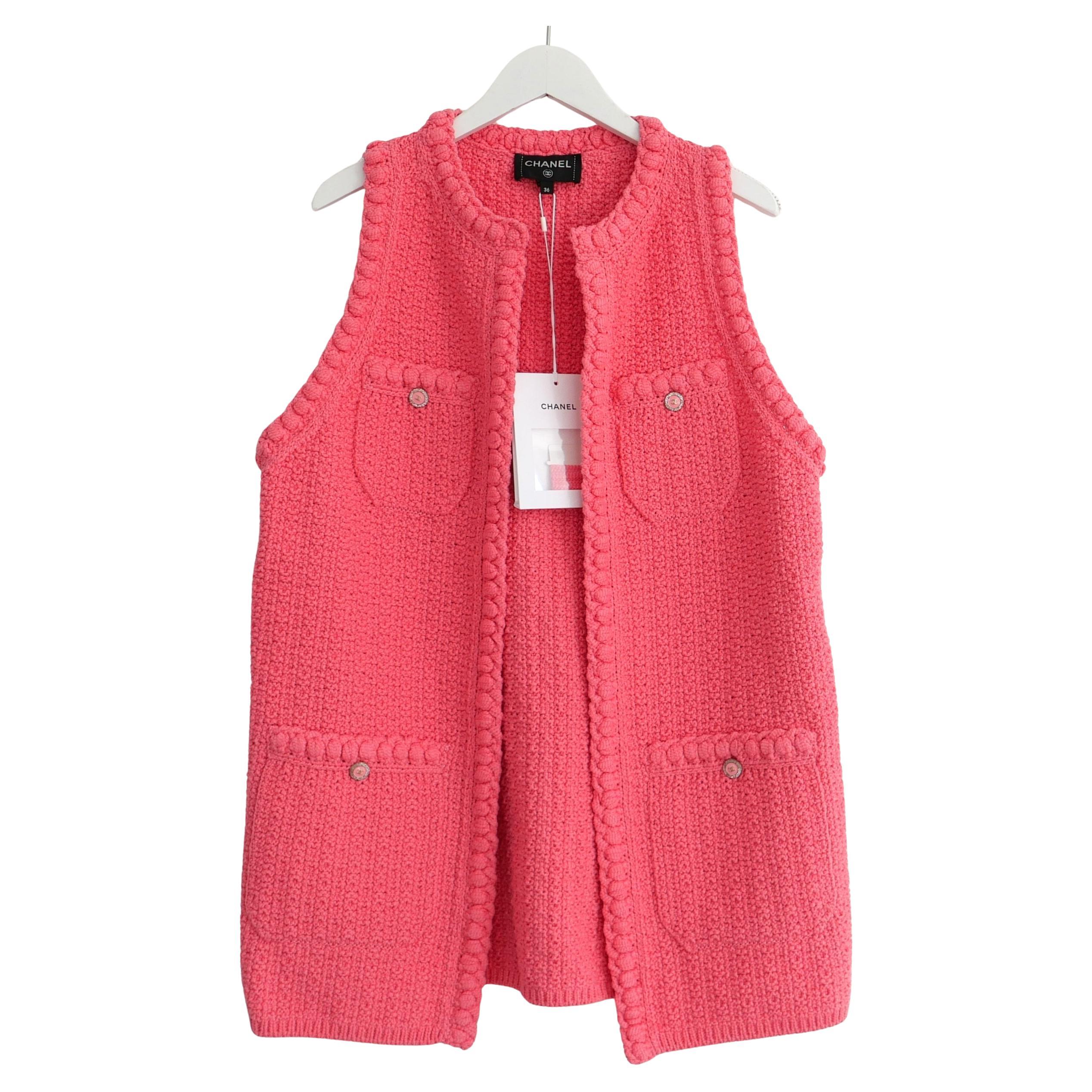 Chanel Spring 22S Coral Pink Knitted Sleeveless Jacket