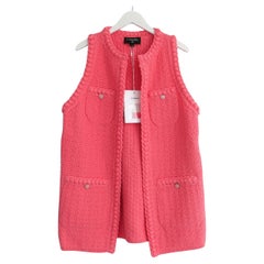 Chanel Spring 22S Coral Pink Knitted Sleeveless Jacket