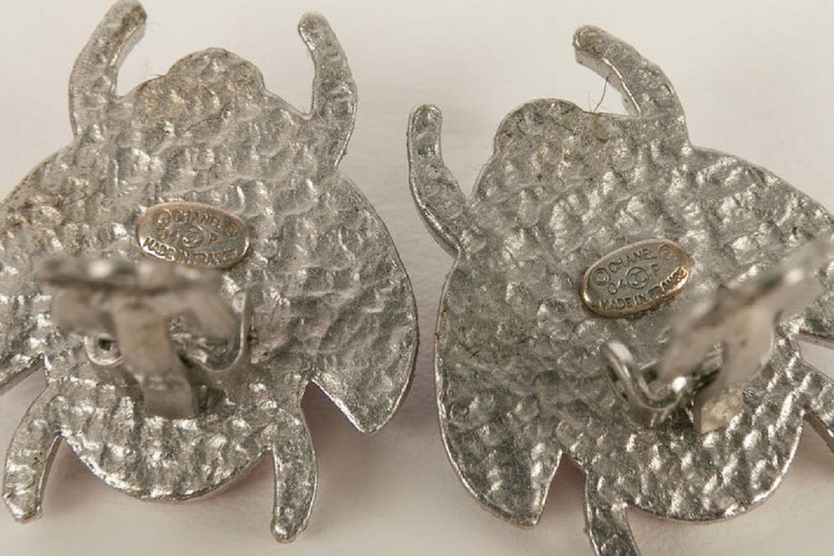 Chanel Spring Earrings Clips in Silver Plated Metal Enamelled, 2004 For Sale 2