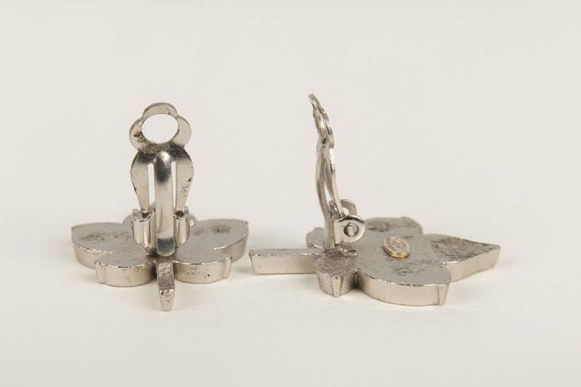 Chanel Spring Earrings Clips in Silver Plated Metal Enamelled For Sale 1