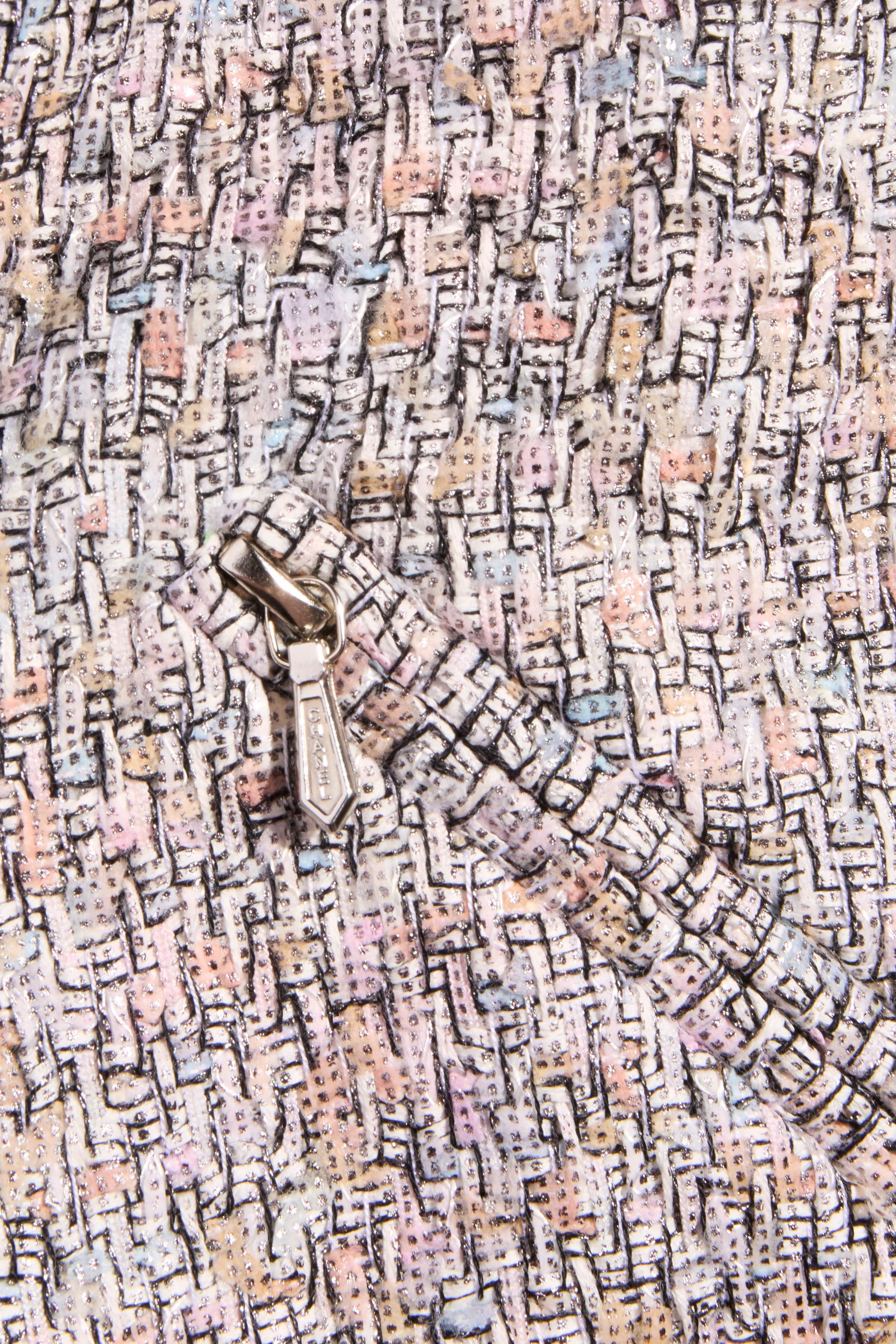 Chanel Primavera/Verano 2010 Conjunto de vestido y chaqueta de tweed en tonos pastel FR 36 / US 4 en venta 5