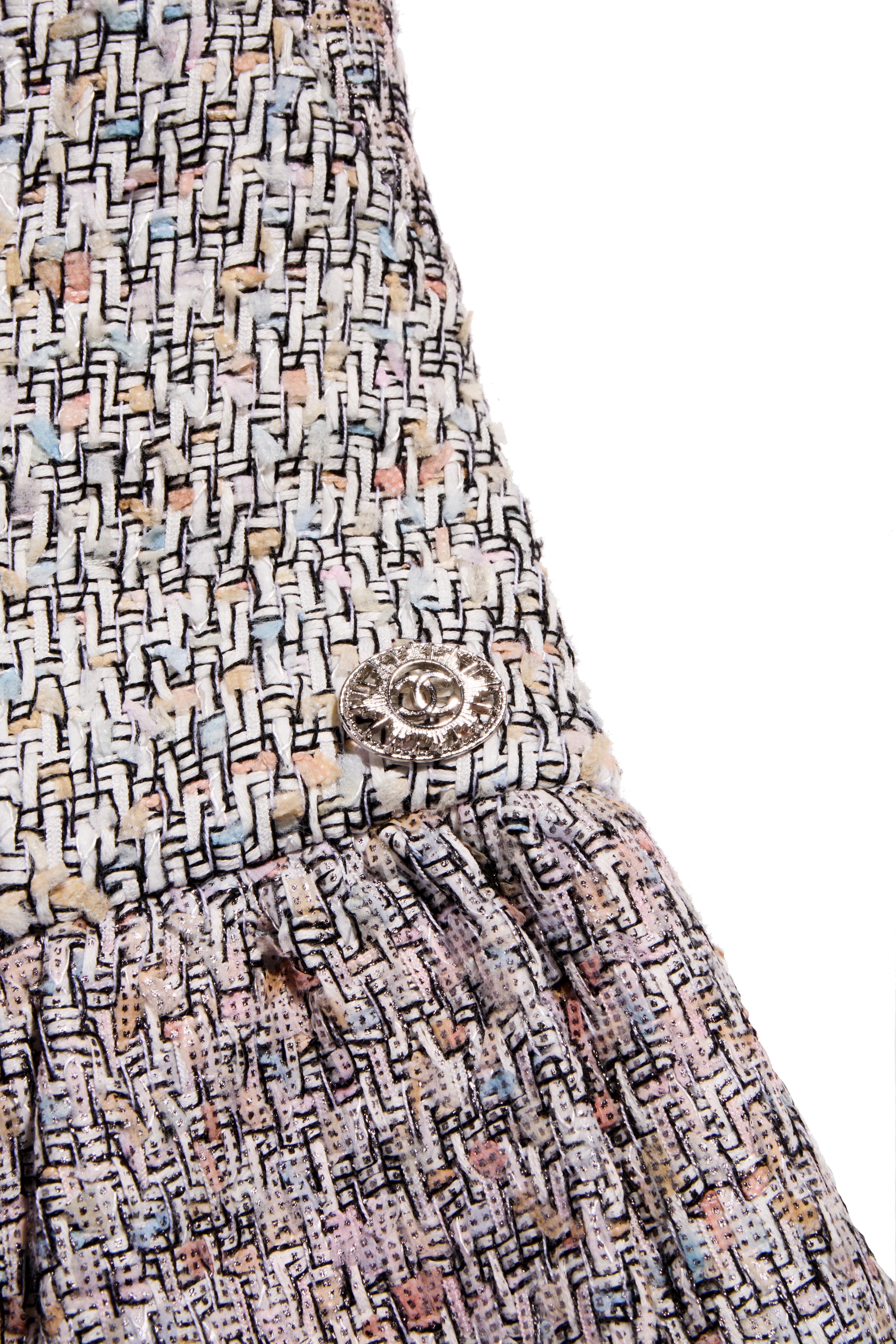 Chanel Primavera/Verano 2010 Conjunto de vestido y chaqueta de tweed en tonos pastel FR 36 / US 4 en venta 6