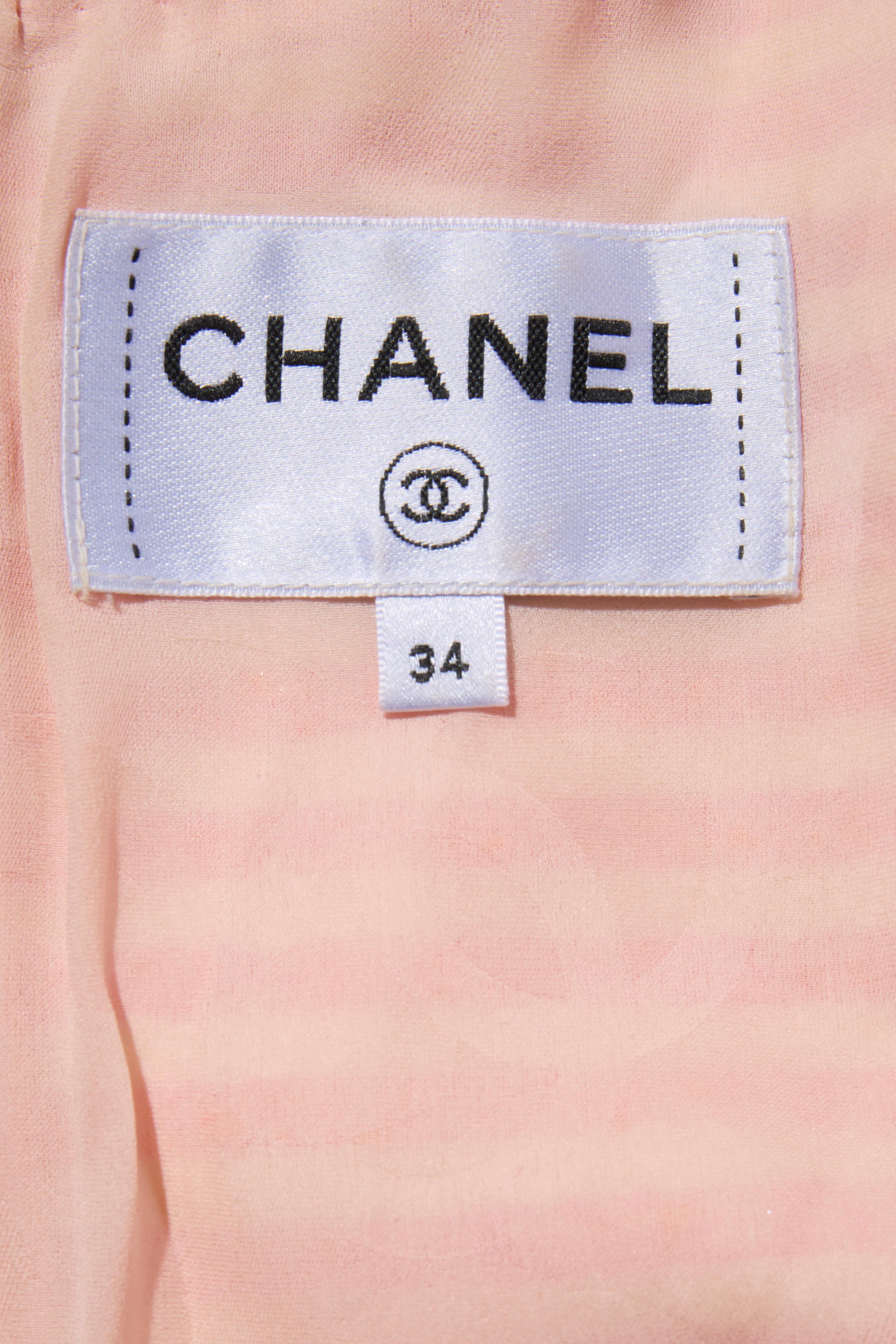 Chanel Spring/Summer 2015 Pink & White Striped Bouclé Dress FR 34 For Sale 4