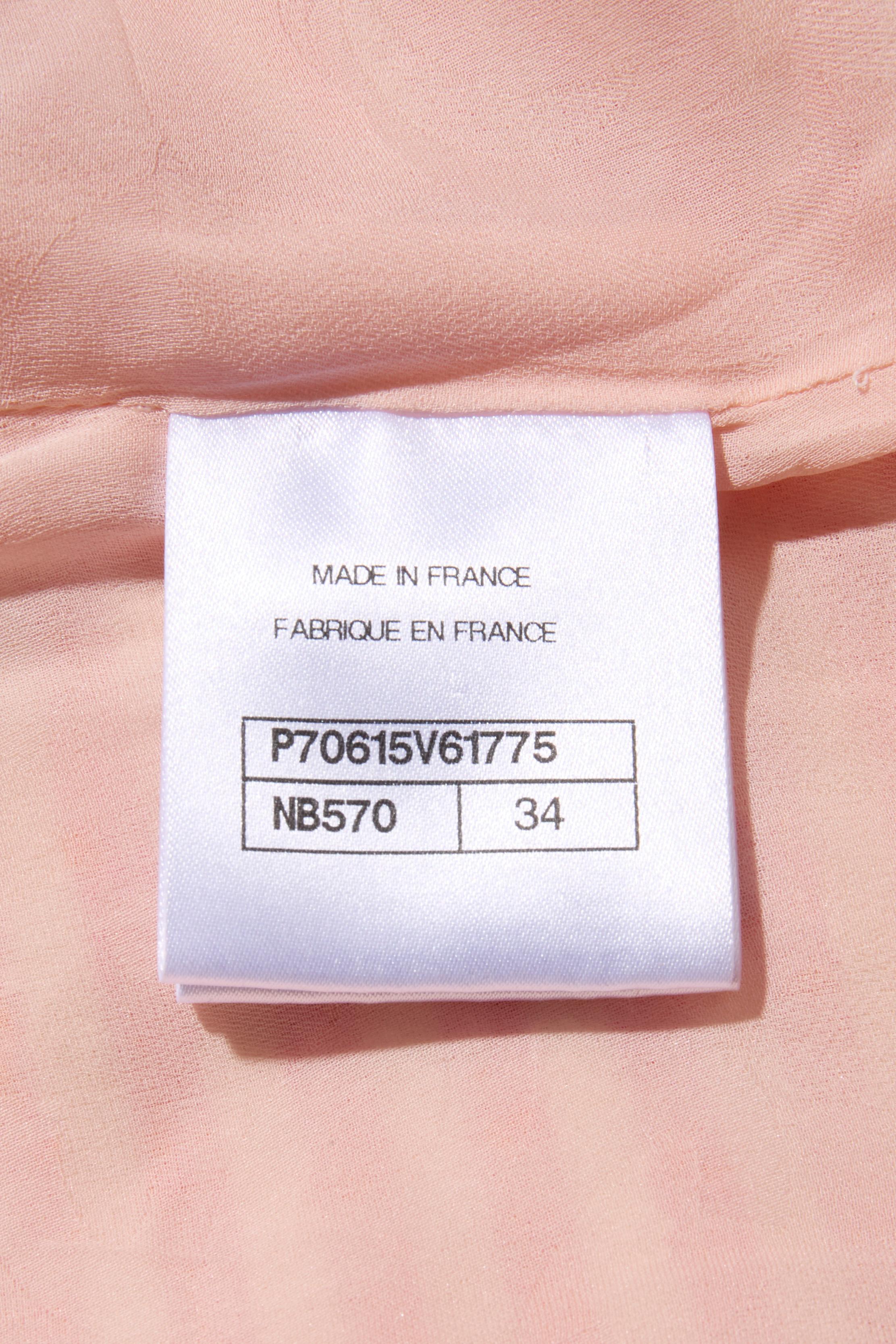 Chanel Spring/Summer 2015 Pink & White Striped Bouclé Dress FR 34 For Sale 5