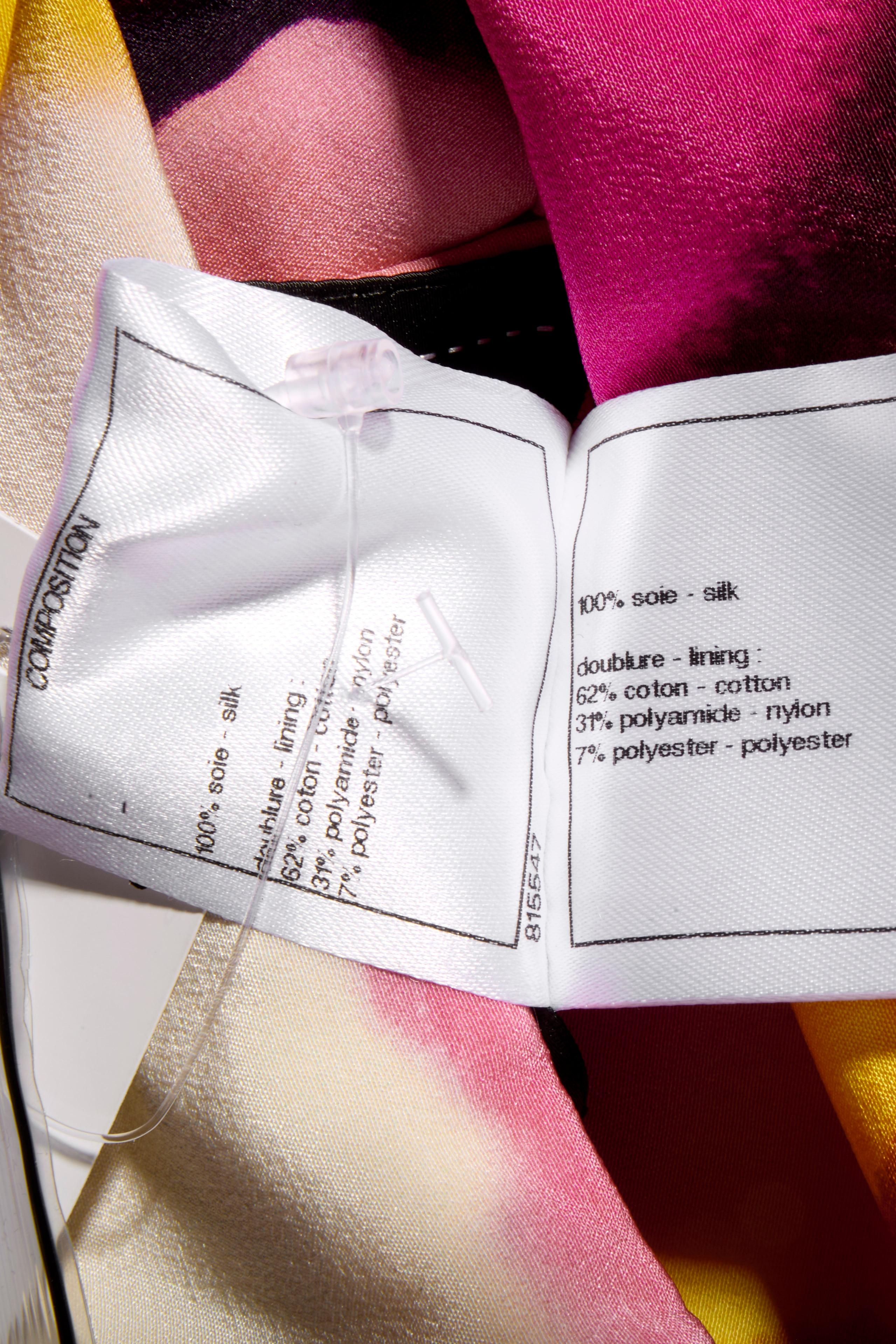 Chanel Spring/Summer 2015 Runway Reversible Crepe de Chine & Tweed Coat Size 36 For Sale 10