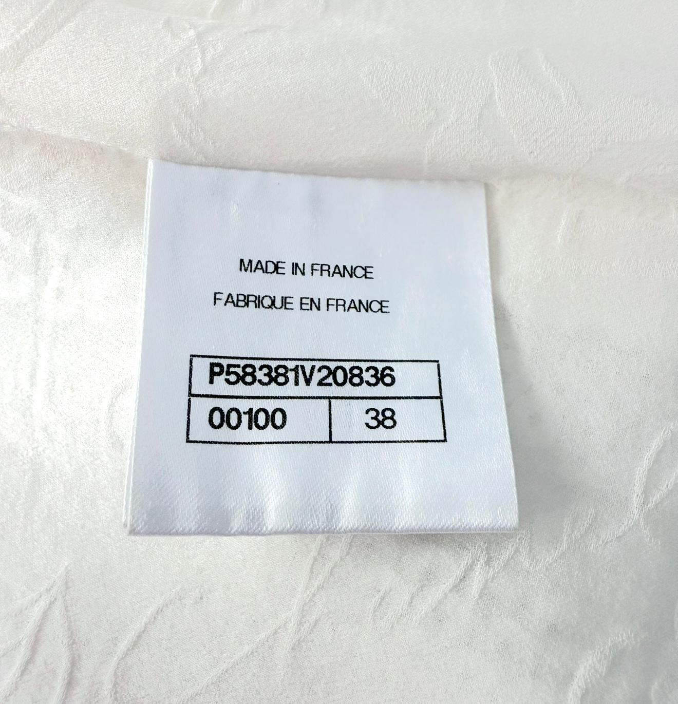 CHANEL Frühjahr/Sommer 2018 Schillerndes weißes Pailletten-Minikleid im Angebot 7