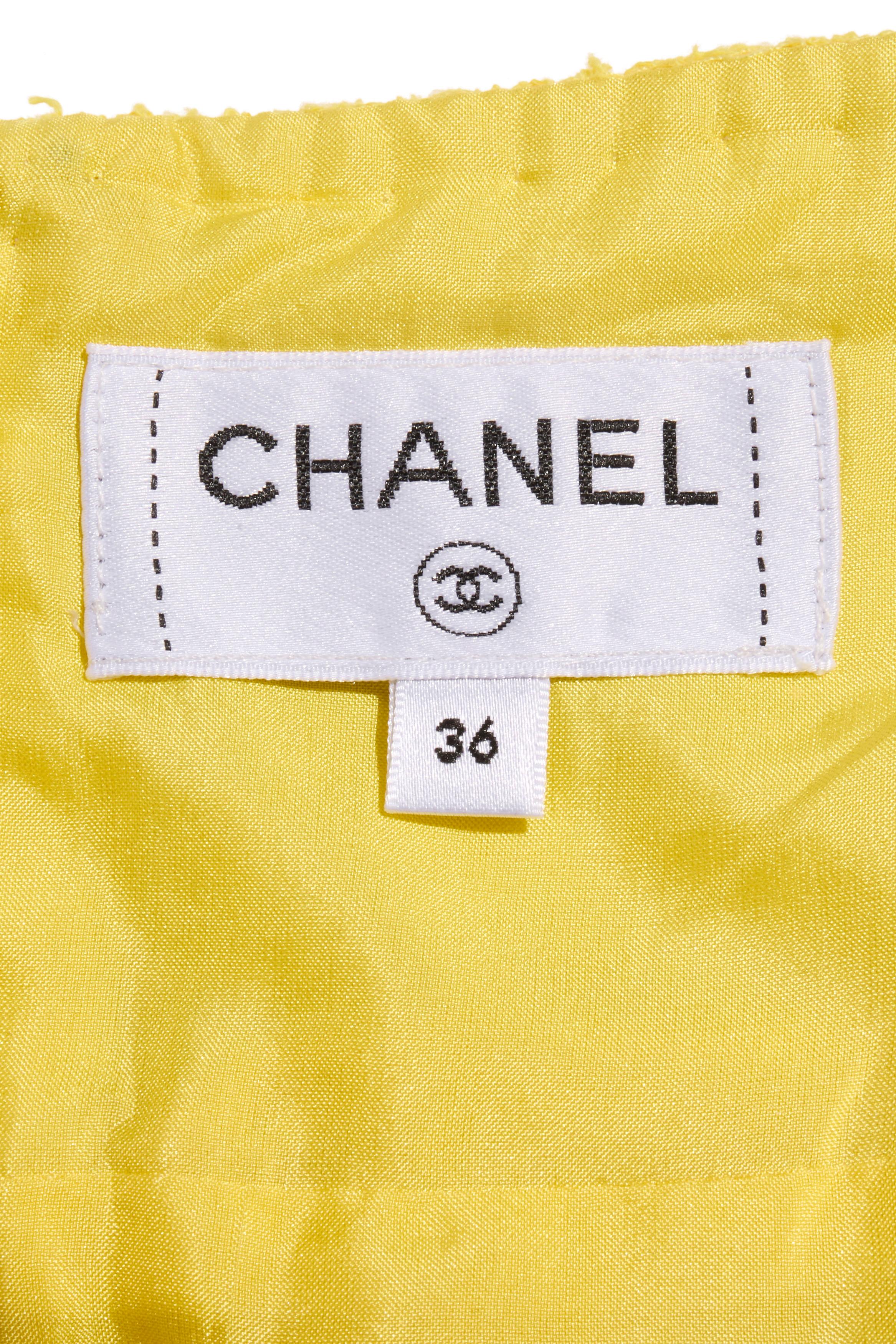Chanel Printemps/Été 2022 Combinaison jupe en tweed jaune, FR 36 en vente 10