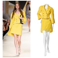 Chanel Printemps/Été 2022 Combinaison jupe en tweed jaune, FR 36