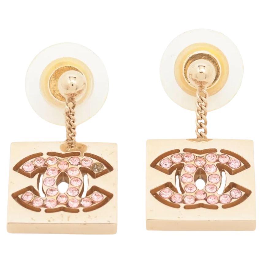 Chanel Square CC Logo Pink Rhinestone Dangle Earring en vente