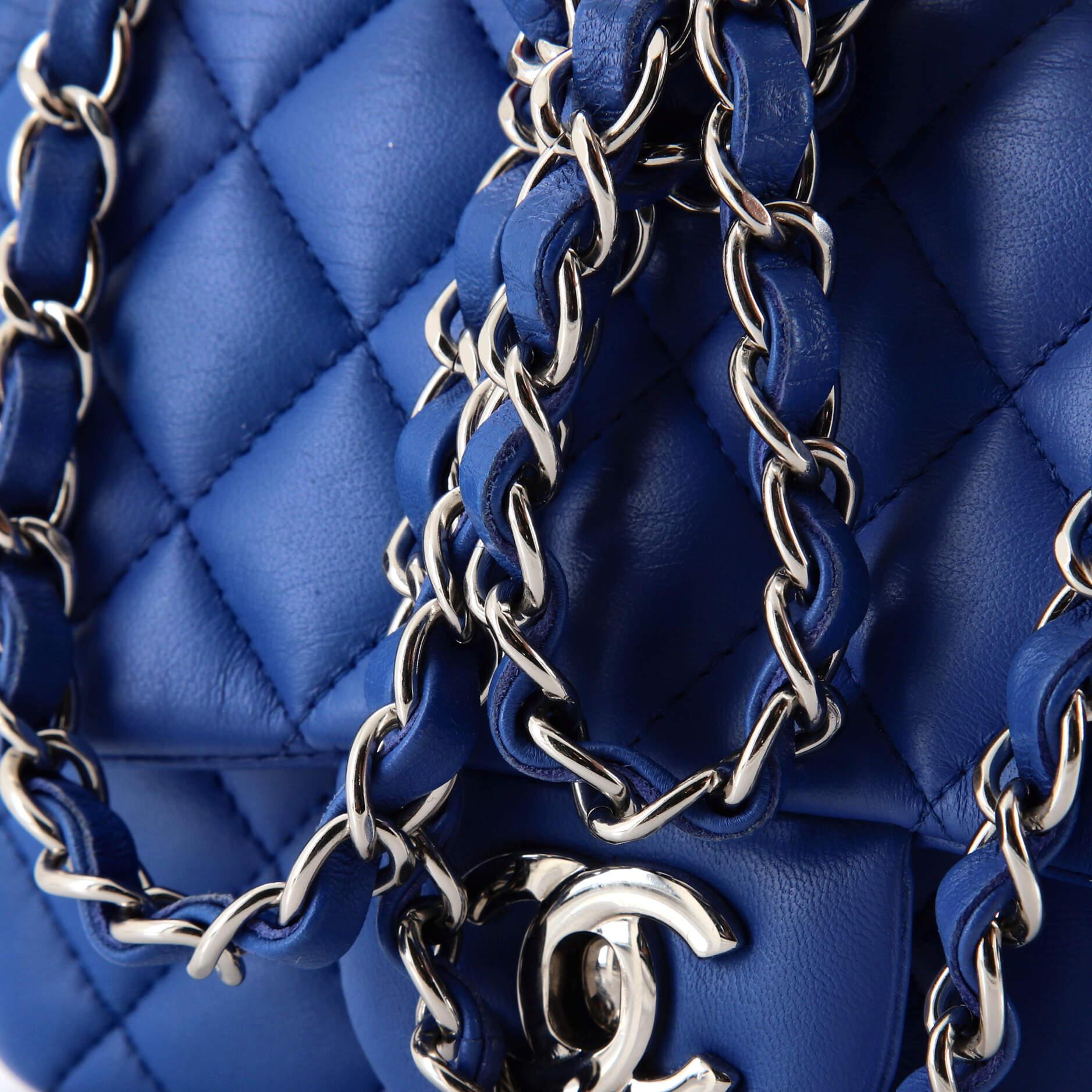 Chanel Square Classic Single Flap Bag Quilted Lambskin Mini For Sale 4