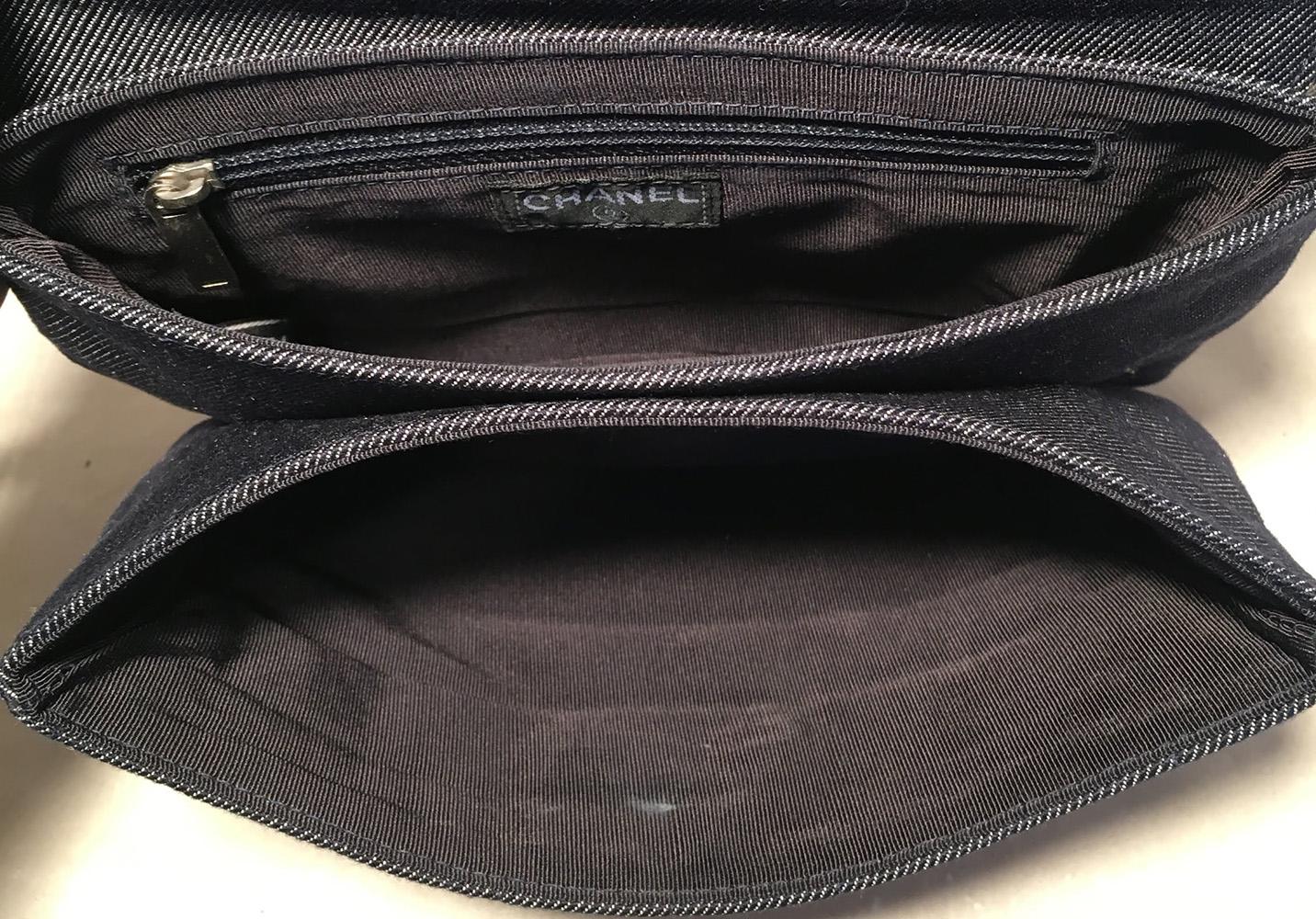 Chanel Square Quilted Denim Convertible Bum Bag Waist Pouch Clutch Shoulder Bag Pour femmes en vente