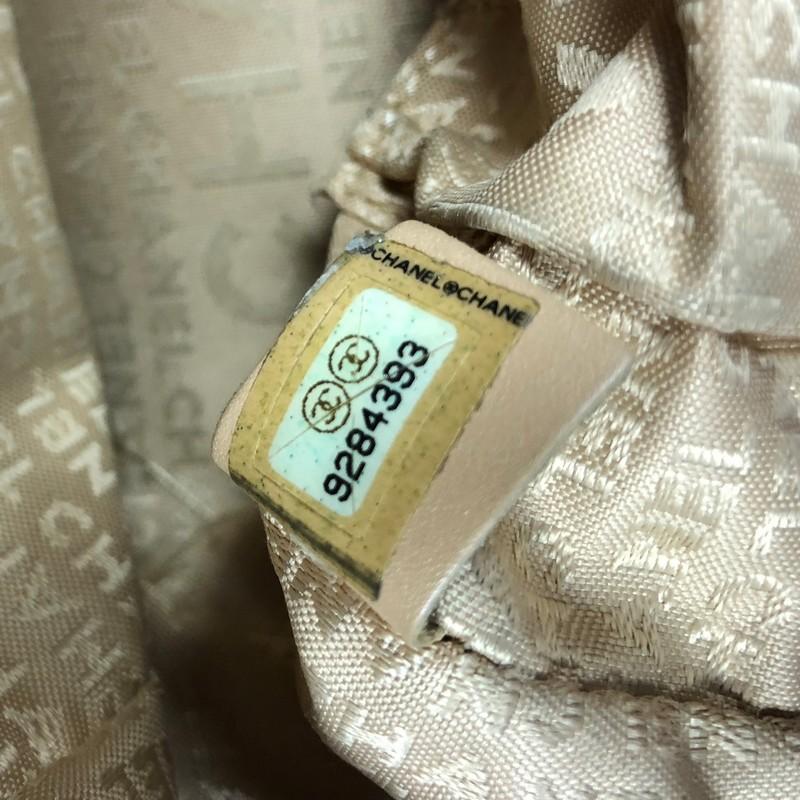 Chanel Square Stitch Shoulder Bag Quilted Caviar Medium 6