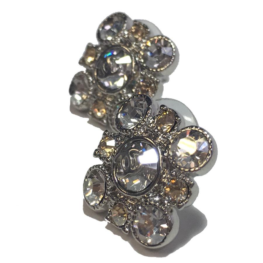 CHANEL Square Stud Earrings In New Condition In Paris, FR