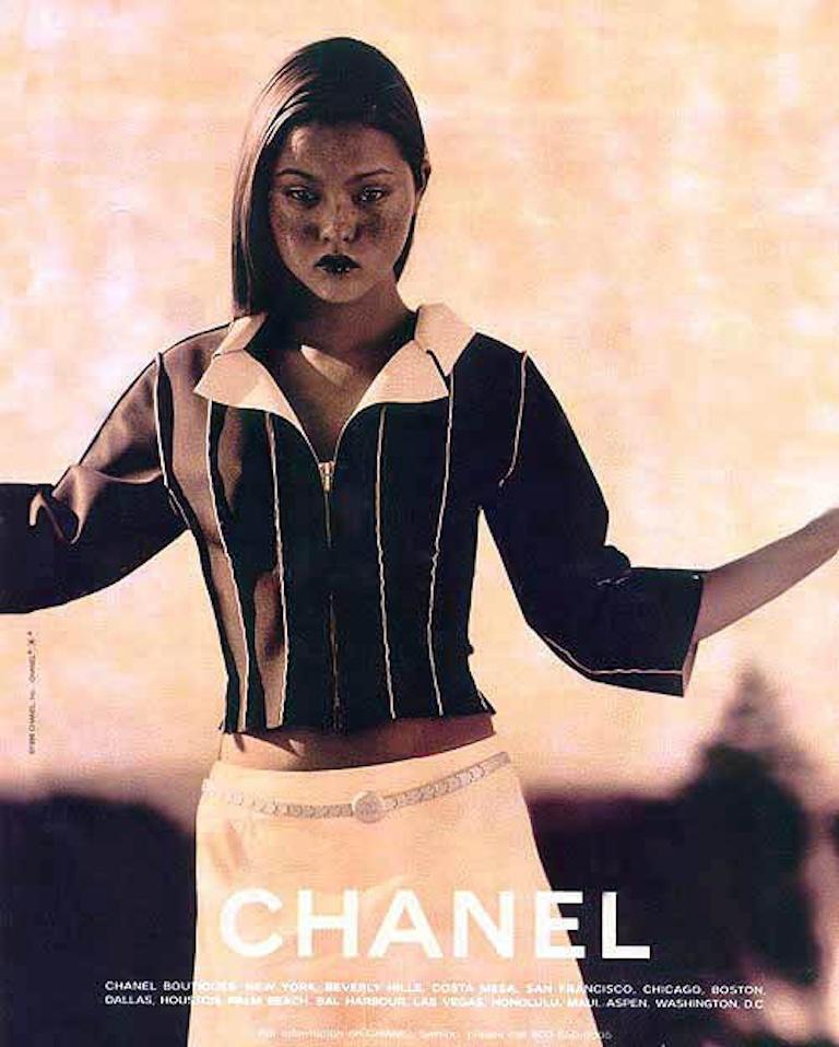 CHANEL SS 1999 Campaign Navy Neoprene Front Zip Crop Top In Excellent Condition For Sale In Morongo Valley, CA