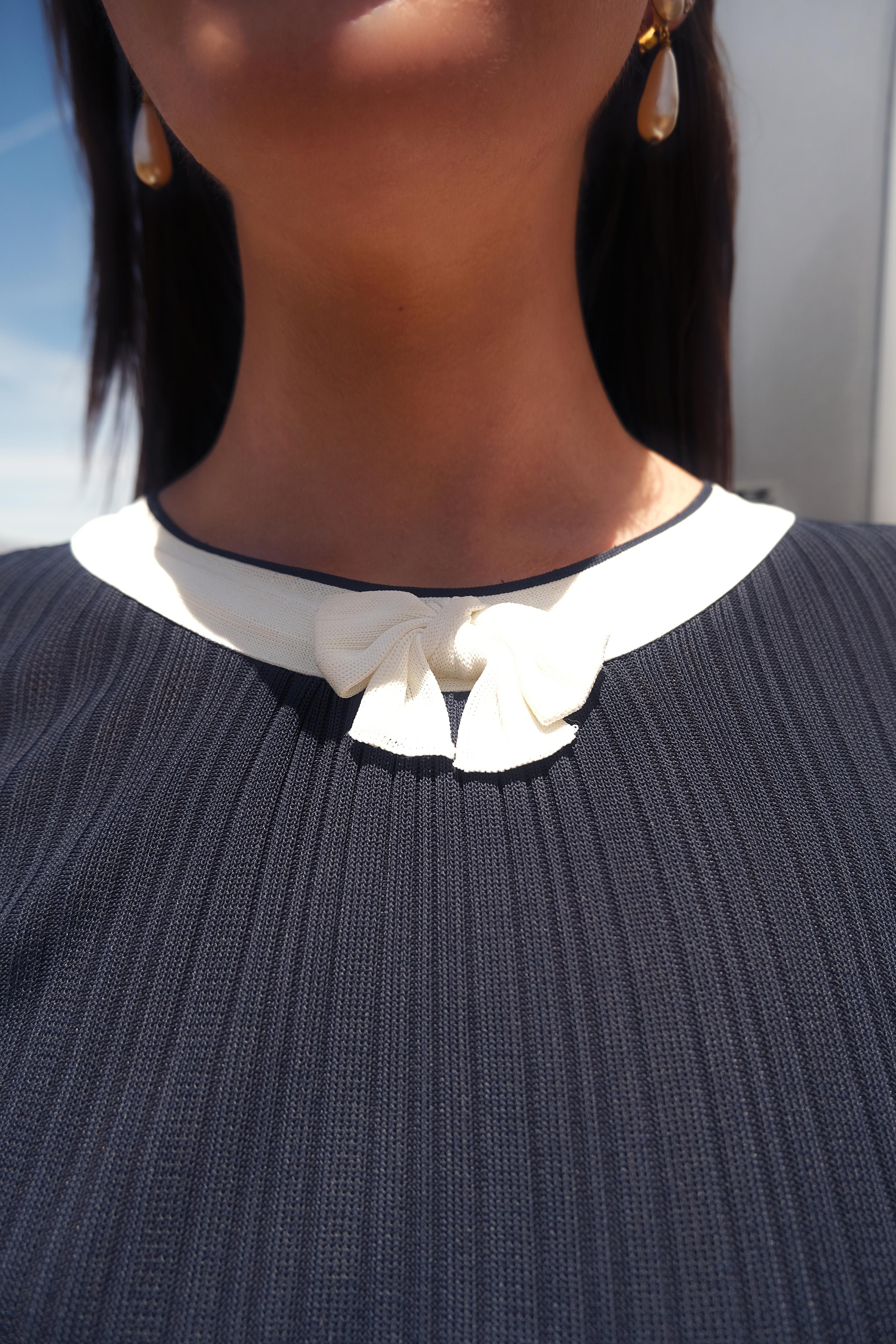CHANEL SS 2014 Bow Detail Rib Knit Mini Dress For Sale 4