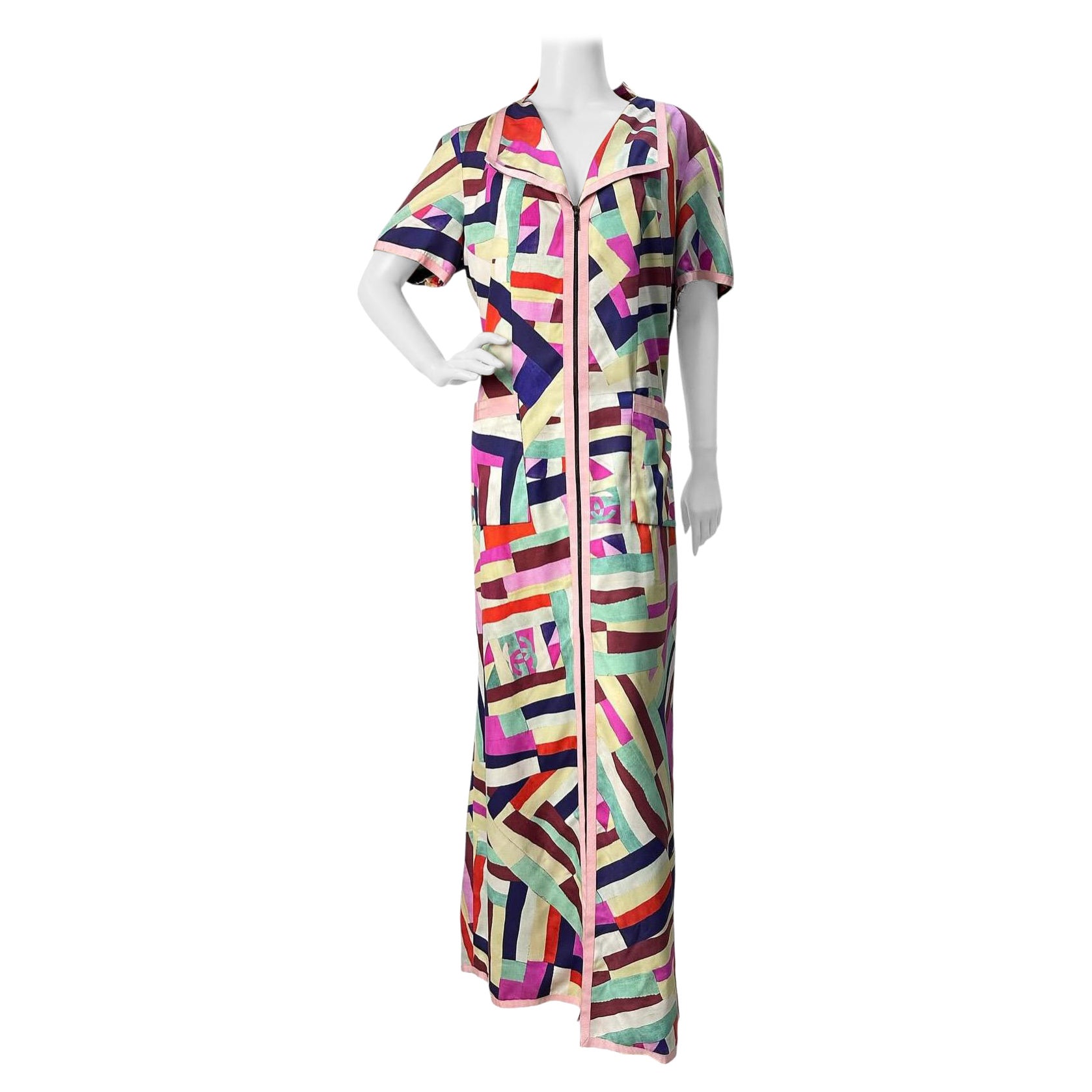 Chanel SS 2016 Robe longue en soie abstraite multicolore Sz.46 en vente