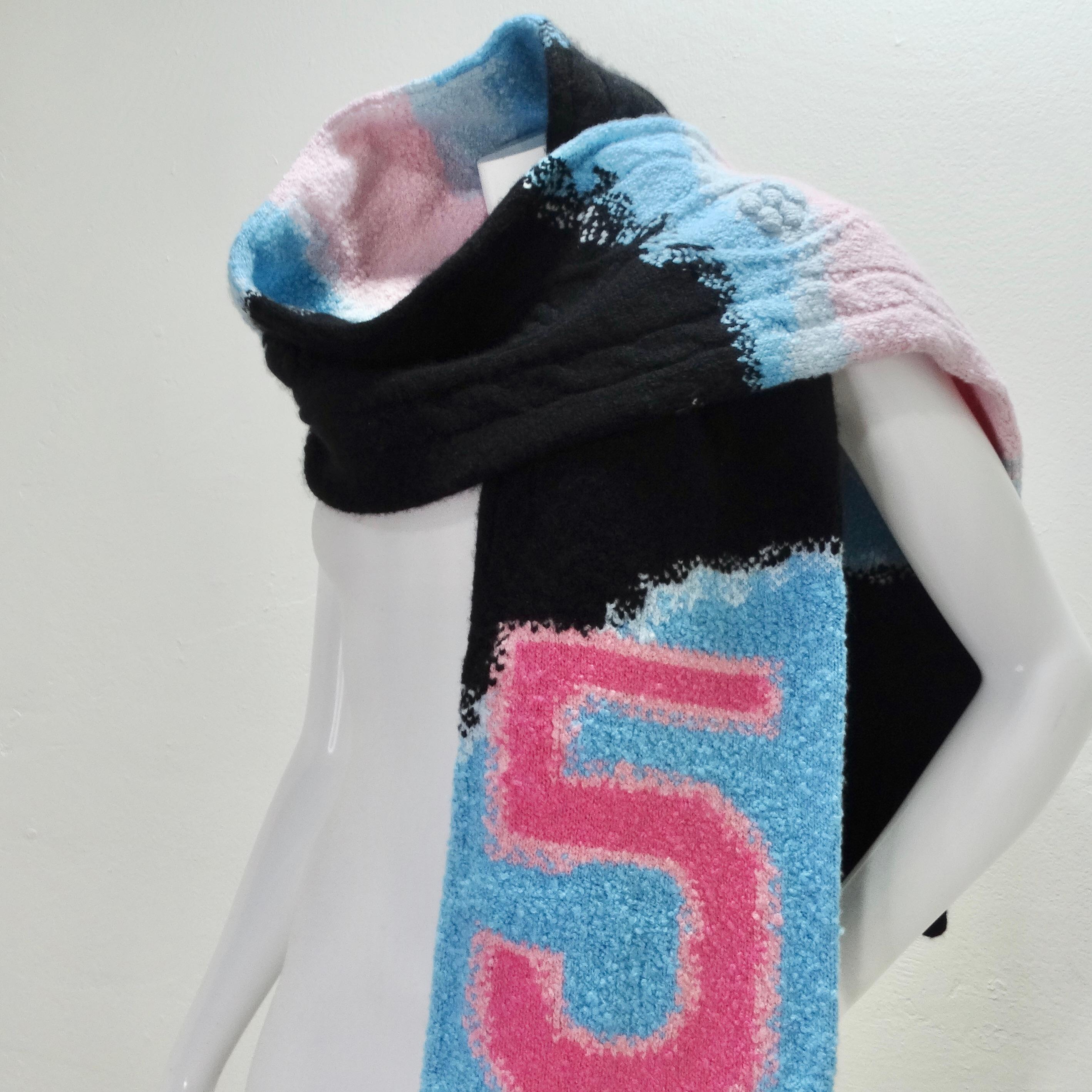 Chanel SS 2023 No 5 Cashmere Knit Scarf In Excellent Condition For Sale In Scottsdale, AZ