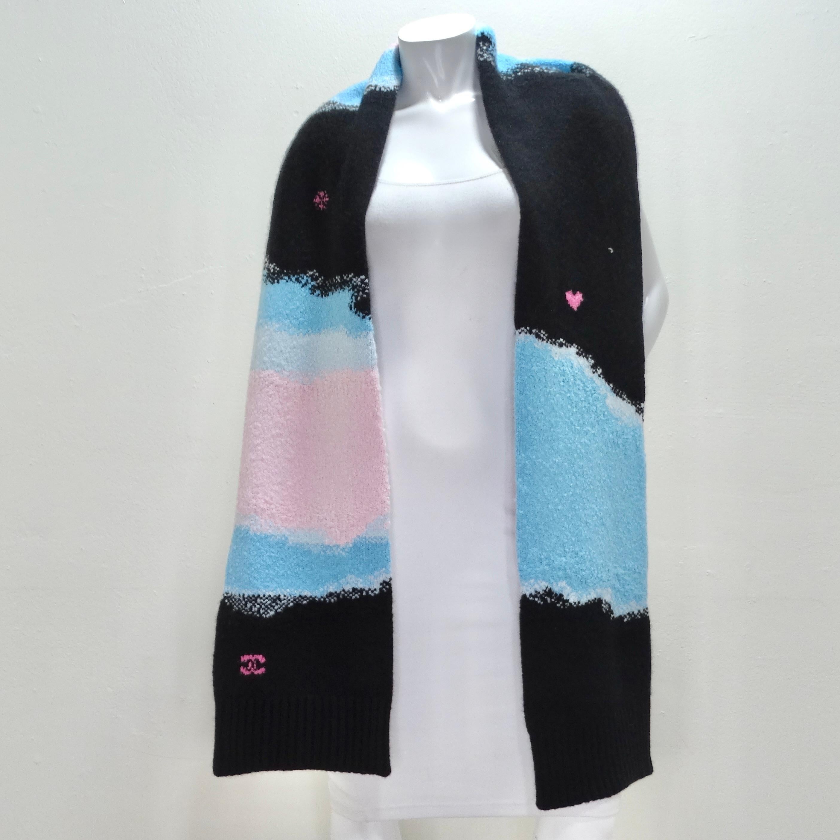 Chanel SS 2023 No 5 Écharpe en tricot de cachemire en vente 3