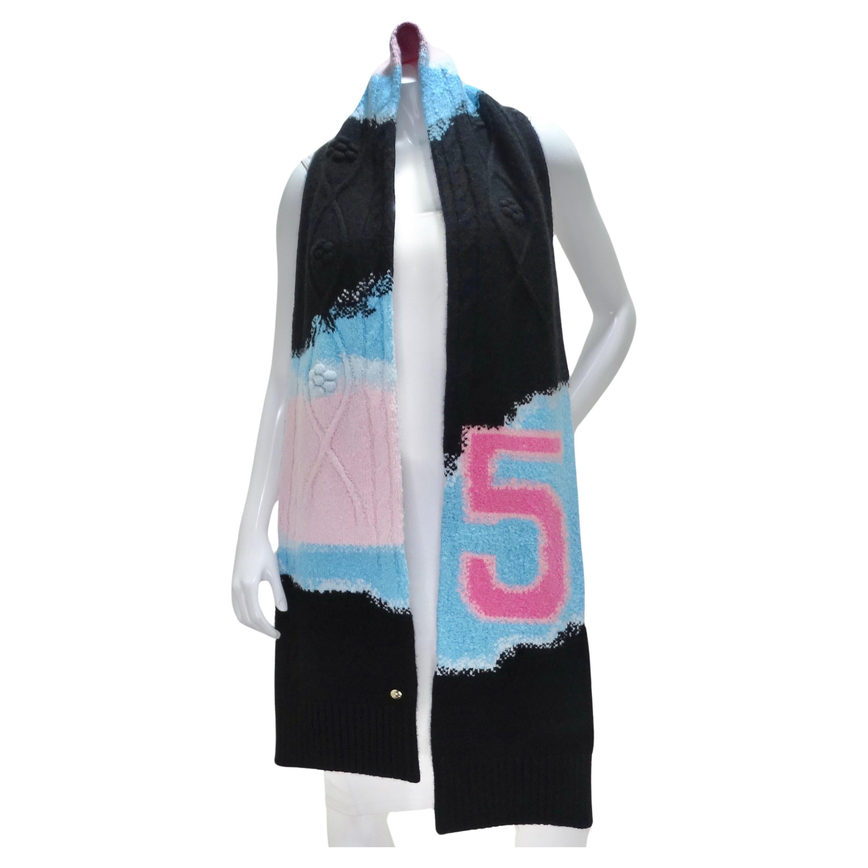 Chanel SS 2023 No 5 Cashmere Knit Scarf For Sale