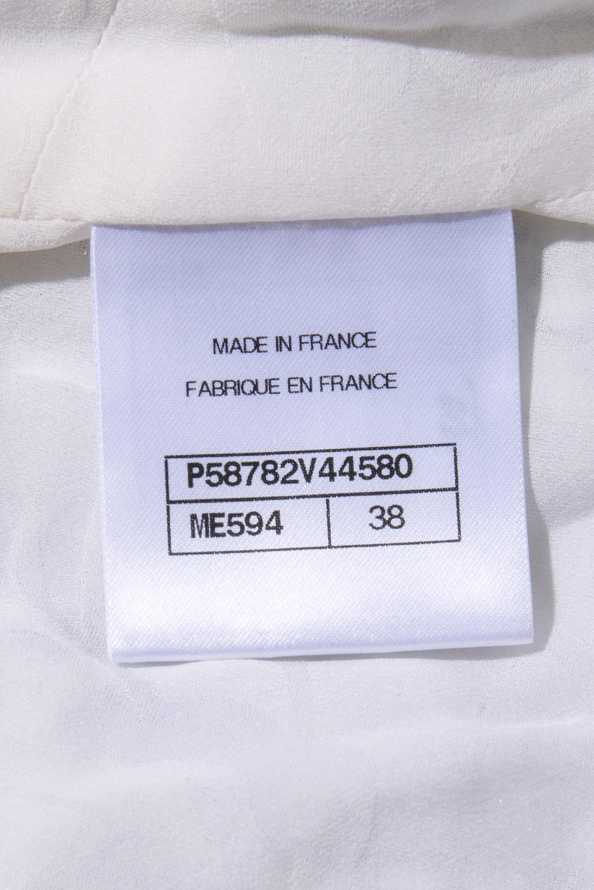Chanel SS18 Chaqueta de tweed fantasía azul claro FR 38 Documentado en venta 7