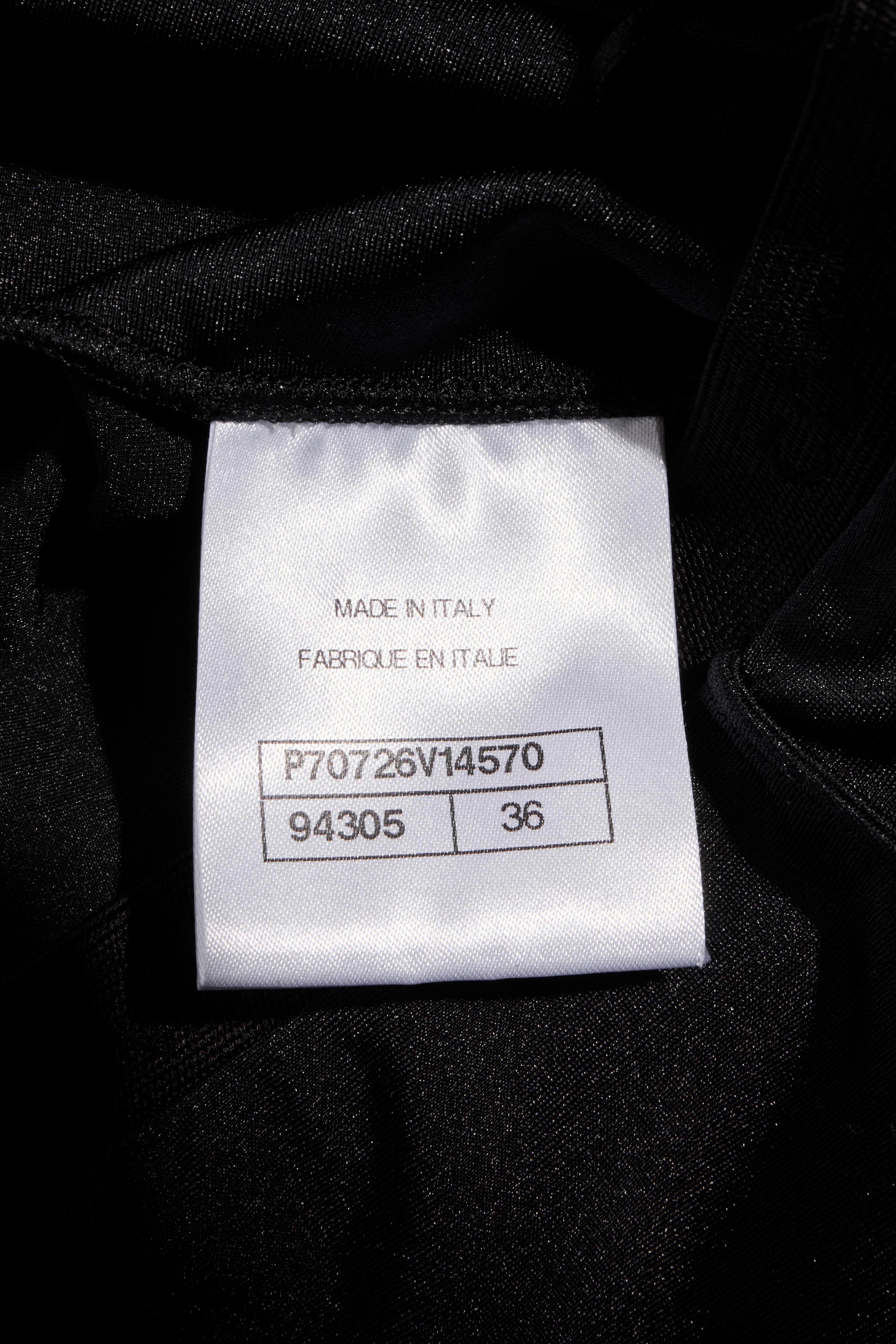 Leggings Chanel SS19 con fiocco e camelia in raso nero - Passerella  Taglia FR 36 in vendita 5