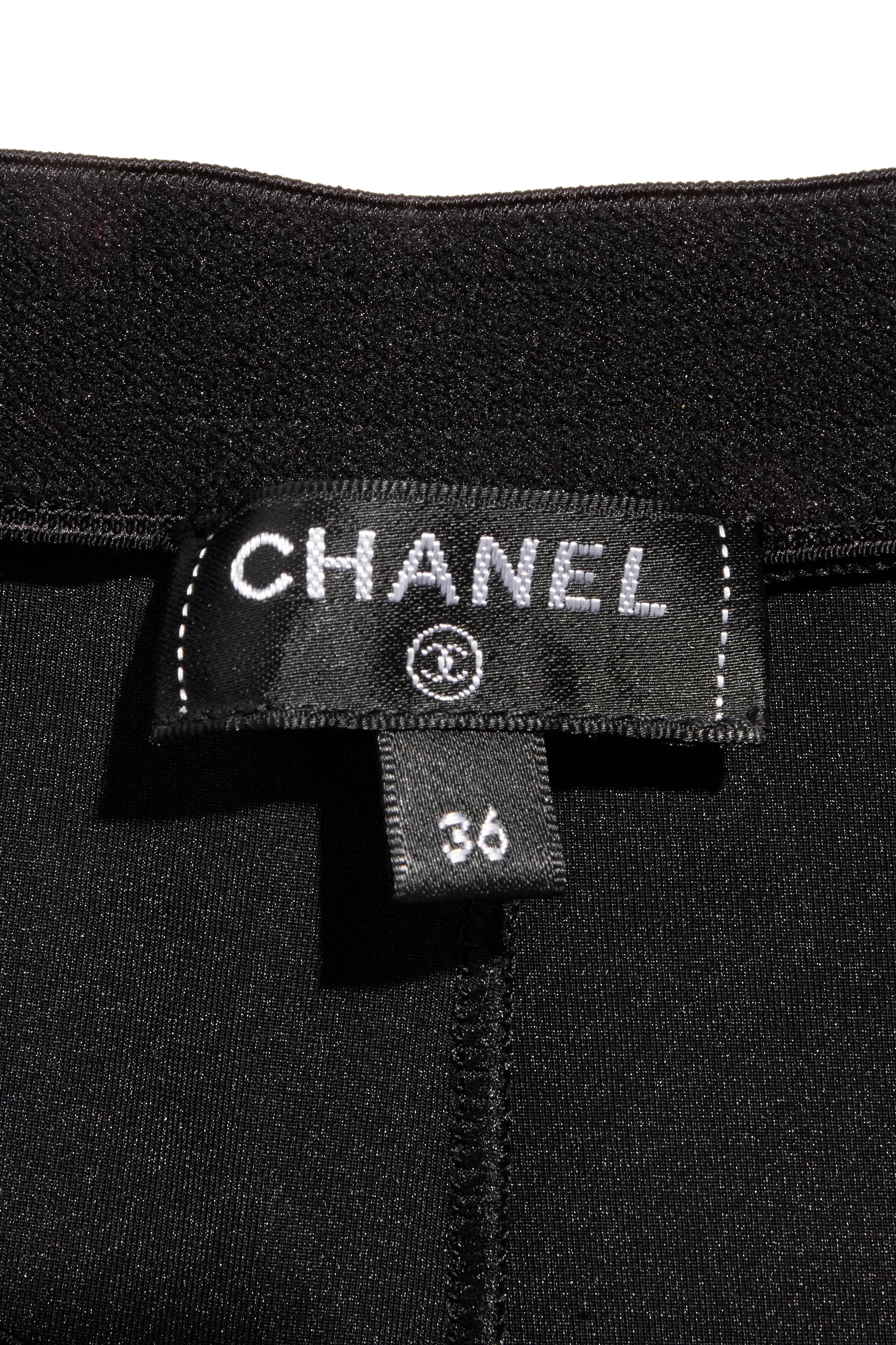 Leggings Chanel SS19 con fiocco e camelia in raso nero - Passerella  Taglia FR 36 in vendita 4