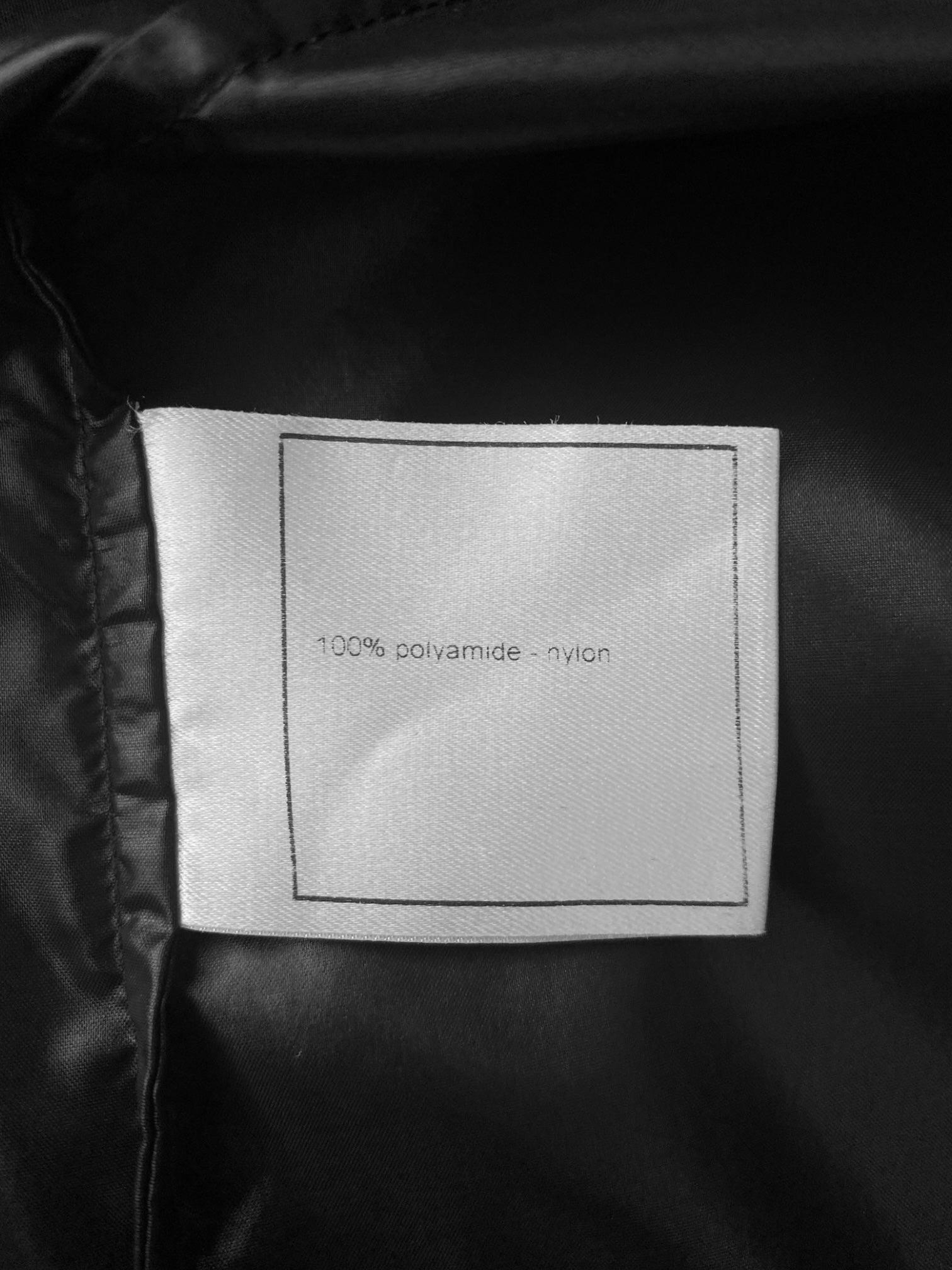 CHANEL SS1999 by Karl Lagerfeld GILET NERO IN NYLON RIFLETTENTE in vendita 8