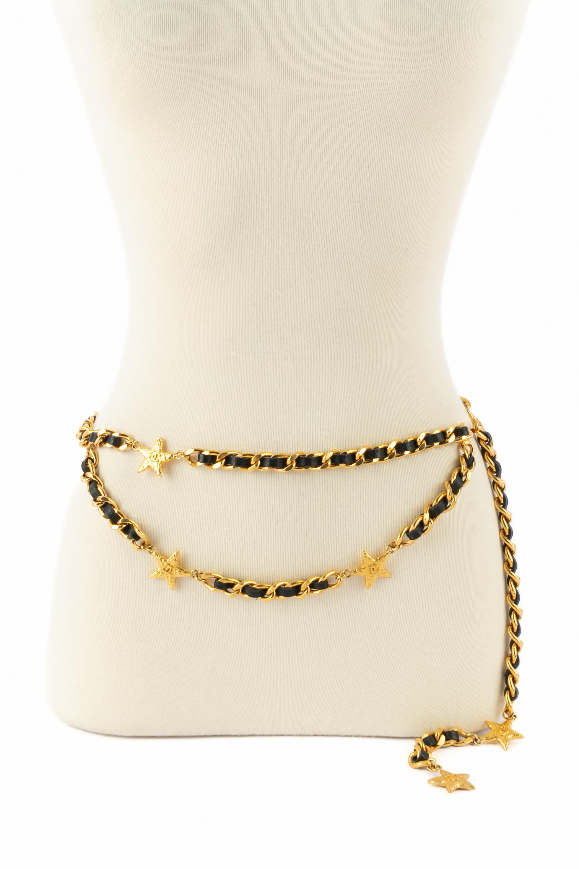 Cinturón estrellado Chanel 1995 en venta 7