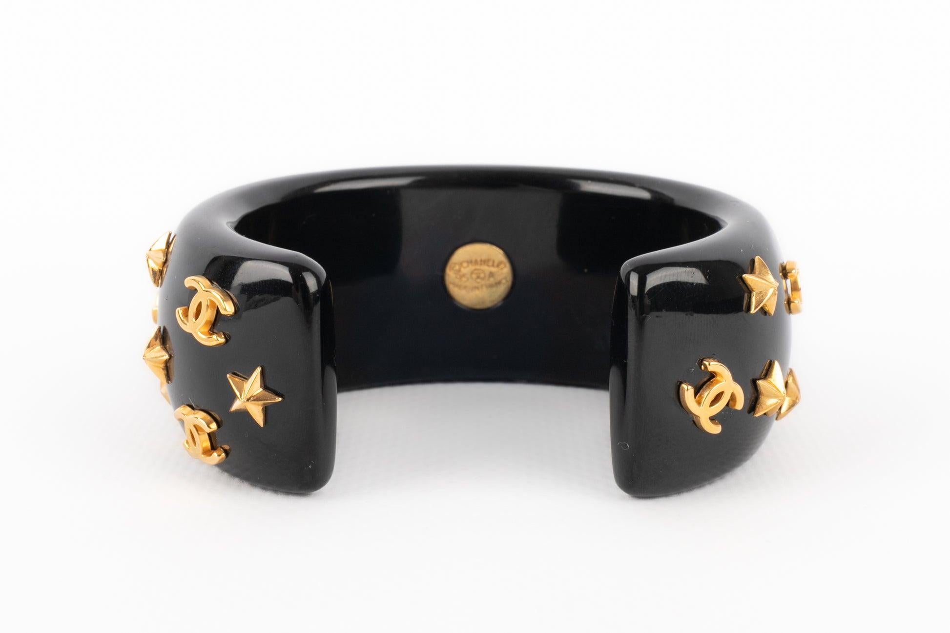 Chanel Starry Cuff Bracelet with Black Bakelite, 1995 For Sale 2