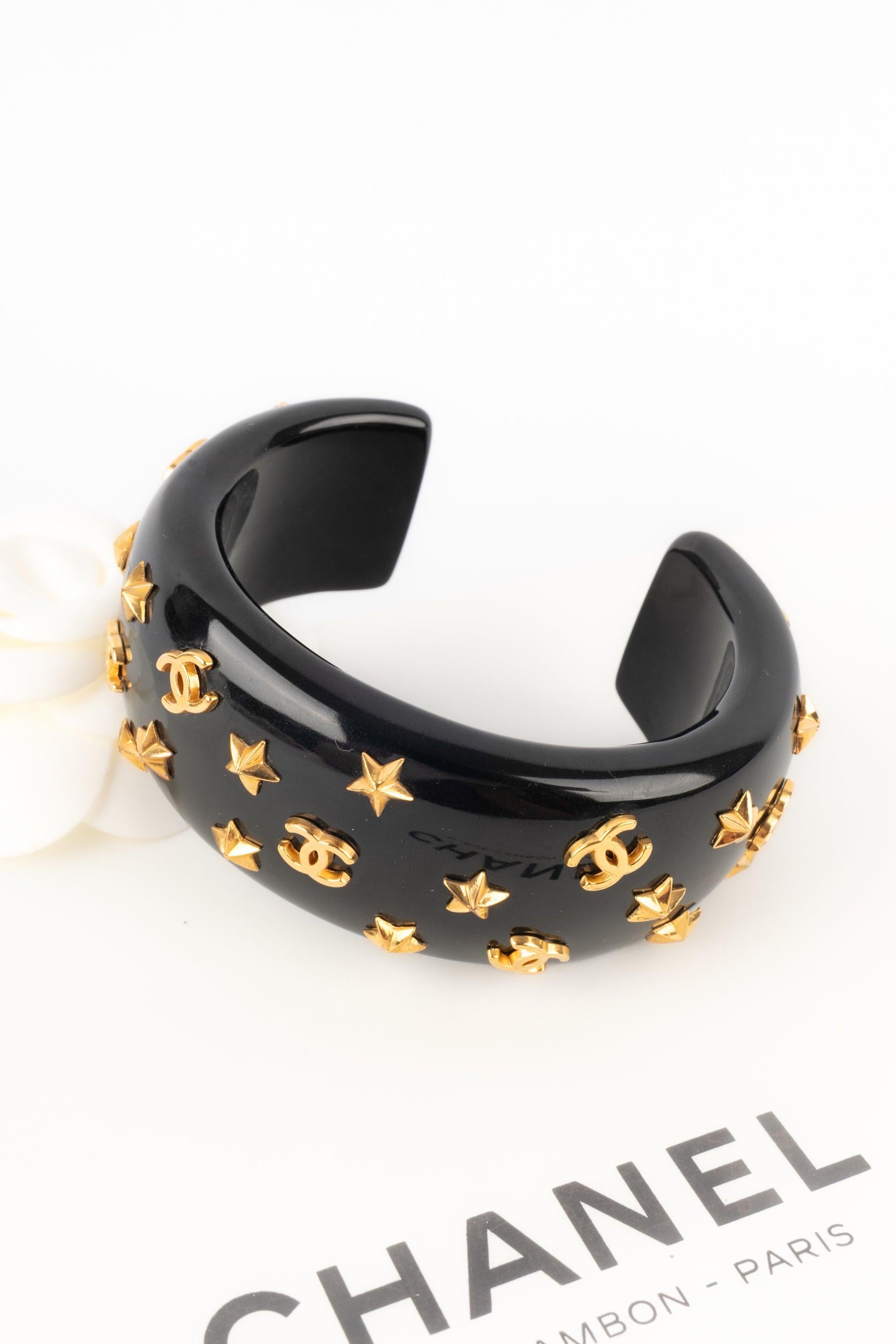 Chanel Starry Cuff Bracelet with Black Bakelite, 1995 For Sale 5