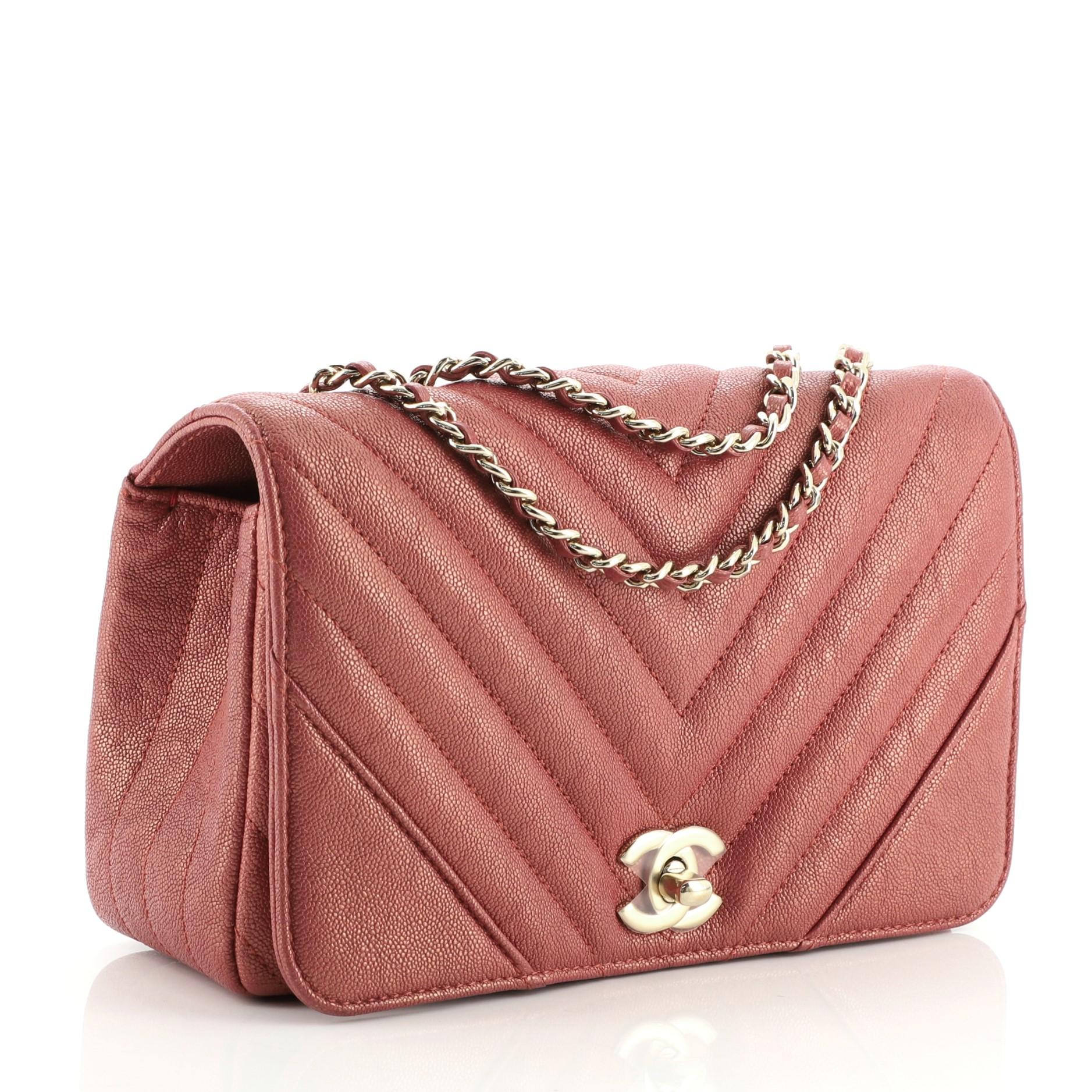chanel mini chevron caviar