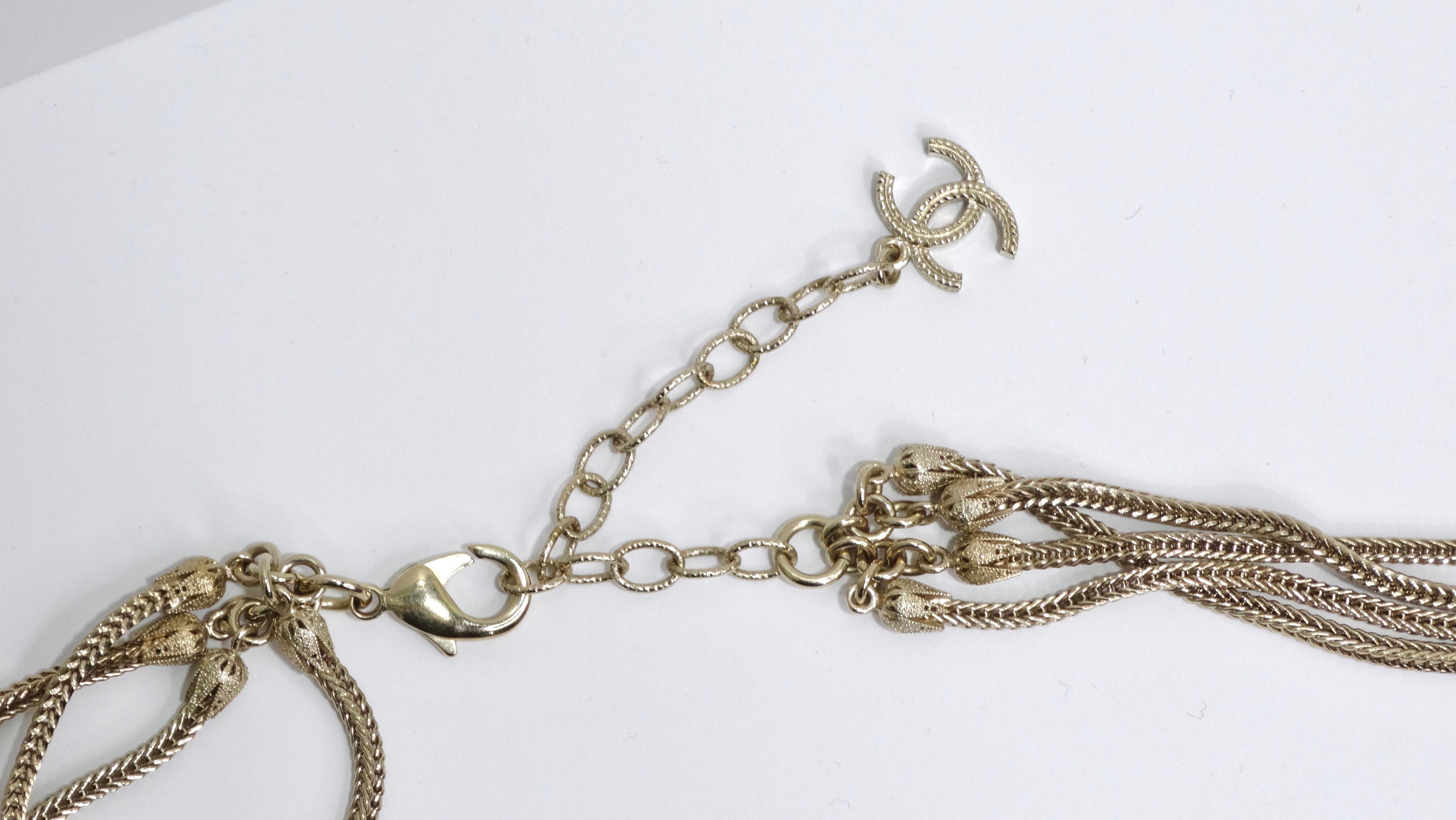 Chanel Statement-Anhänger-Halskette mit mehreren Ketten im Angebot 4