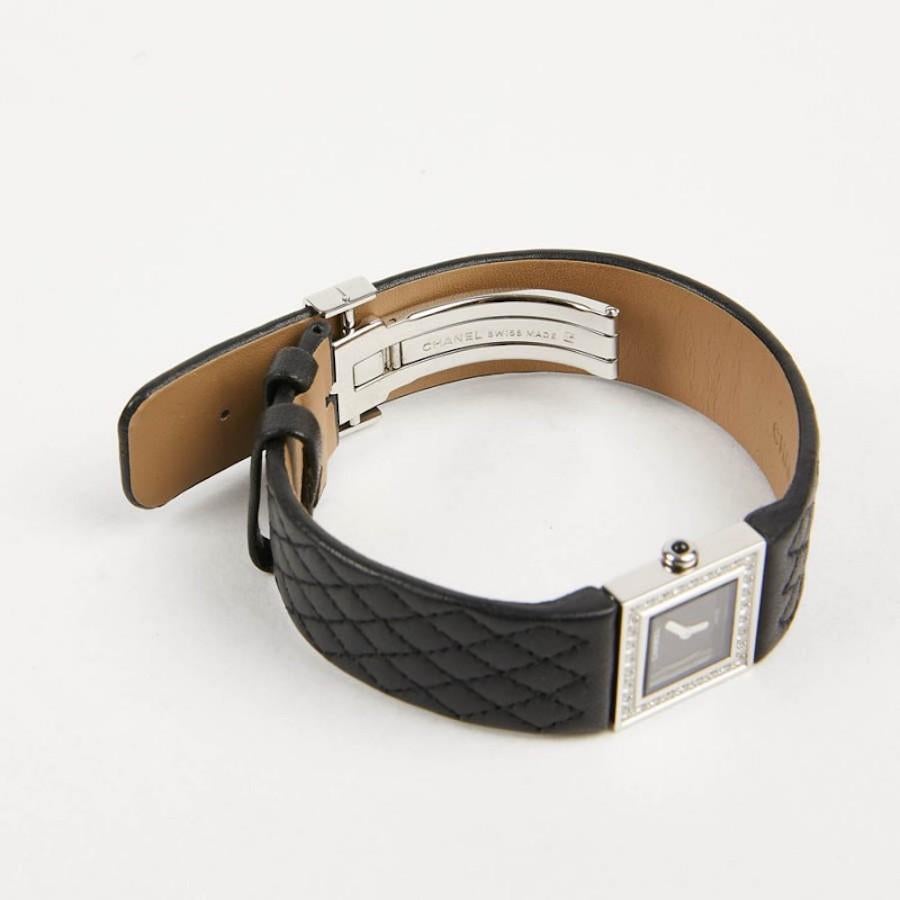 Women's Chanel steel watch set with diamonds