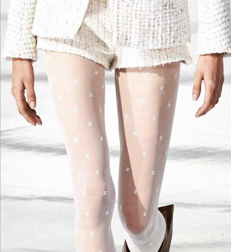 Chanel Stockings Tights Runway CC Logo WHITE Size M - SOLD OUT! Brand NEW!