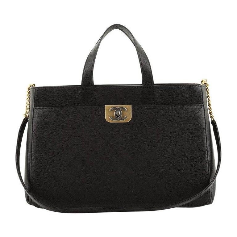 chanel zipped shopping bag